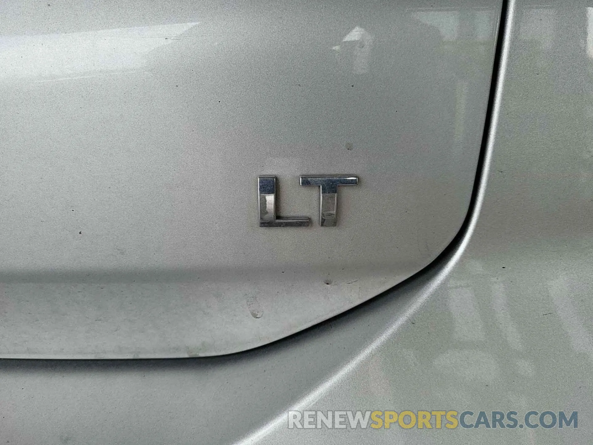 4 Photograph of a damaged car 2GNAXJEV6M6105480 CHEVROLET EQUINOX 2021