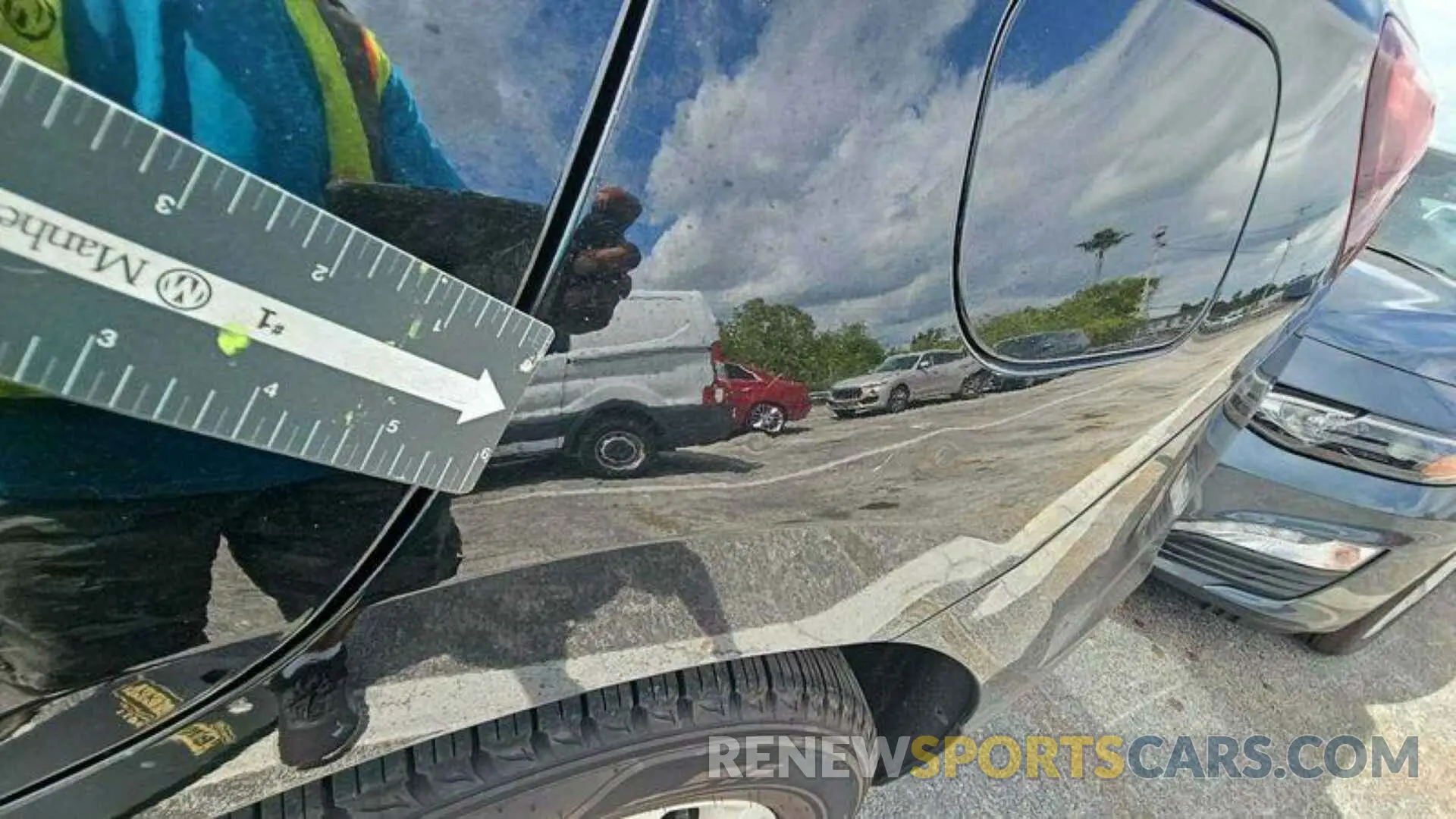 25 Photograph of a damaged car 2GNAXJEV6M6124580 CHEVROLET EQUINOX 2021