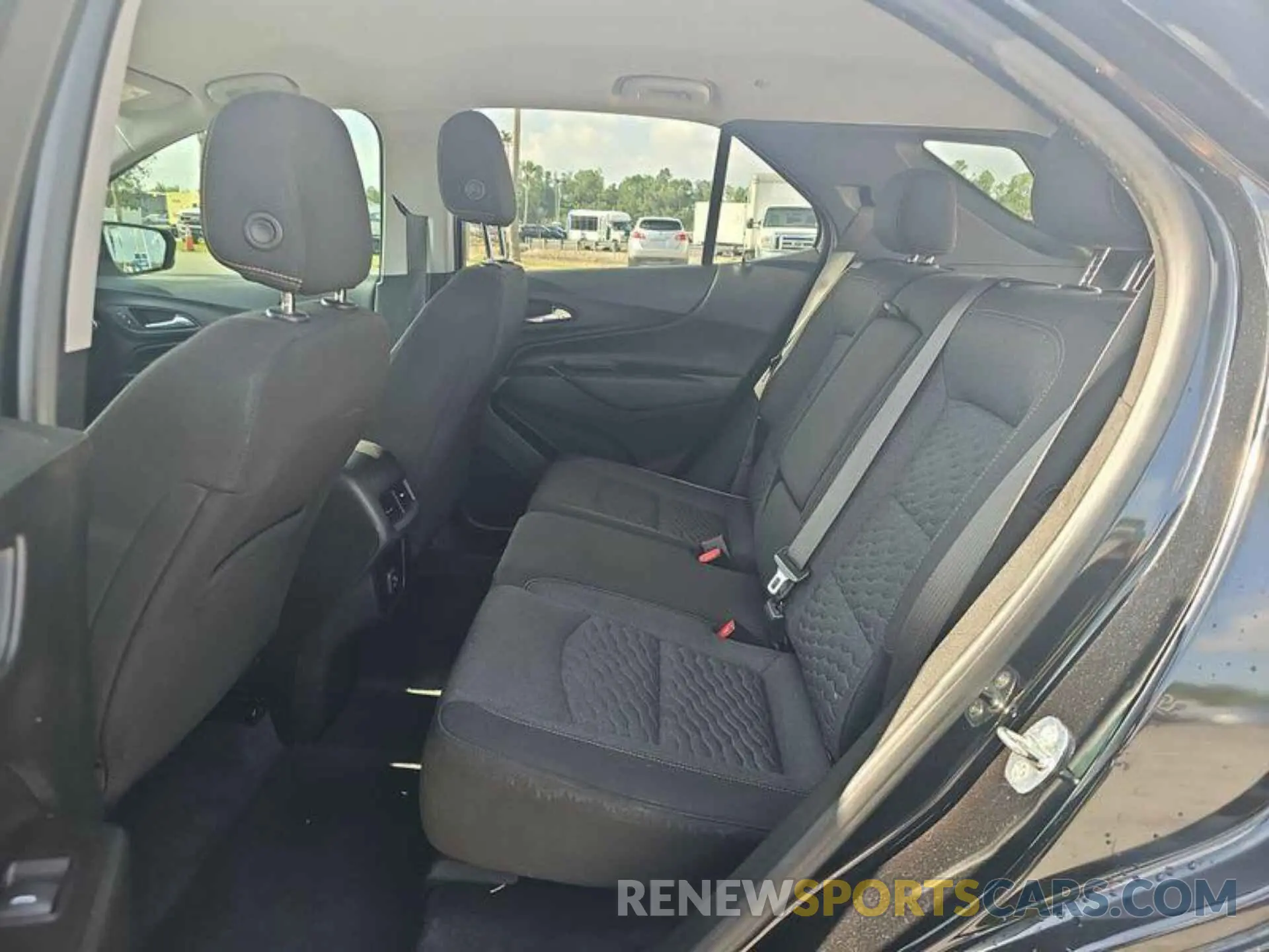 3 Photograph of a damaged car 2GNAXJEV6M6124580 CHEVROLET EQUINOX 2021