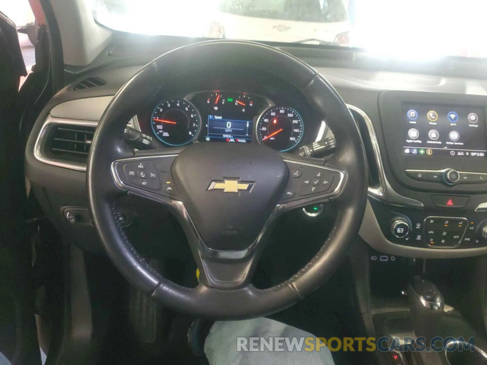 5 Photograph of a damaged car 2GNAXJEV7M6104113 CHEVROLET EQUINOX 2021
