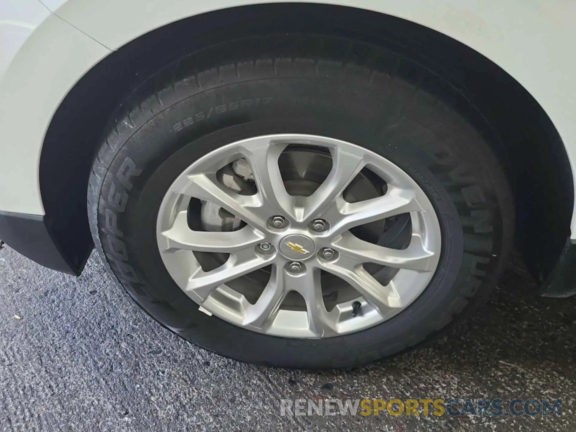 20 Photograph of a damaged car 2GNAXJEV7M6107724 CHEVROLET EQUINOX 2021