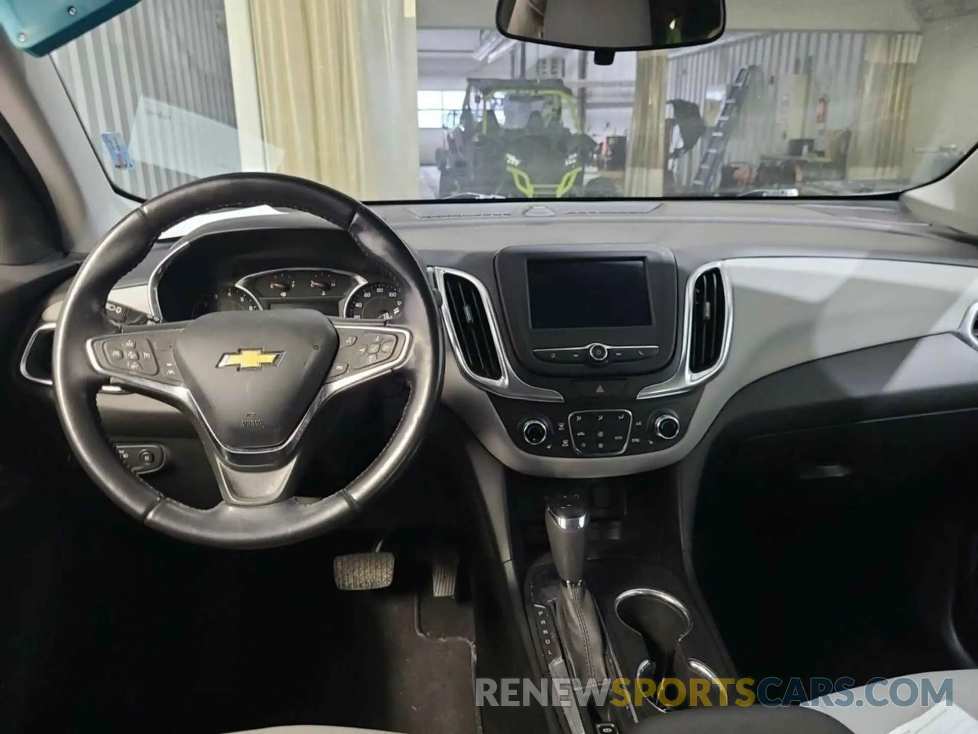 13 Photograph of a damaged car 2GNAXJEV7M6108470 CHEVROLET EQUINOX 2021