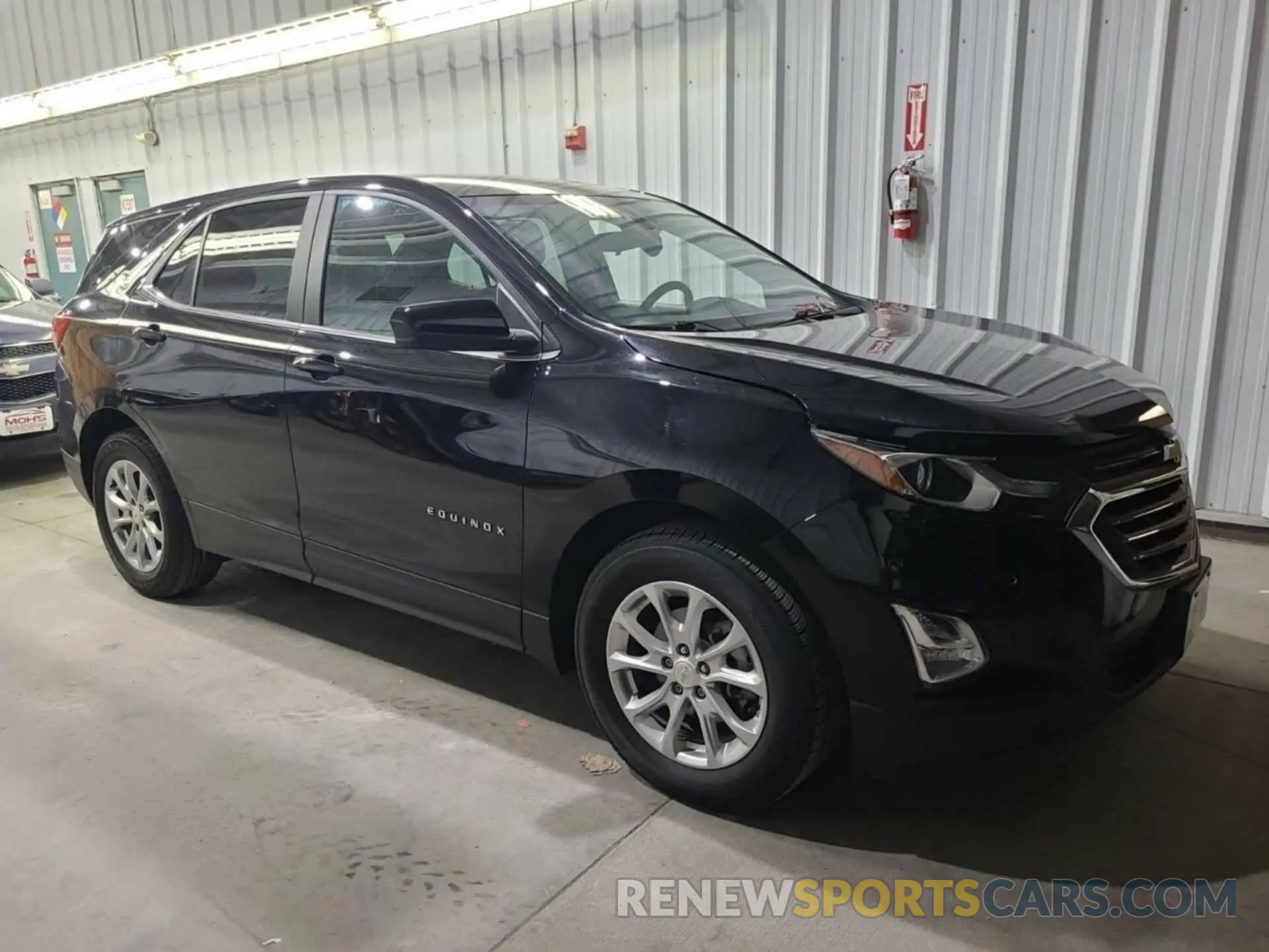 2 Photograph of a damaged car 2GNAXJEV7M6108470 CHEVROLET EQUINOX 2021