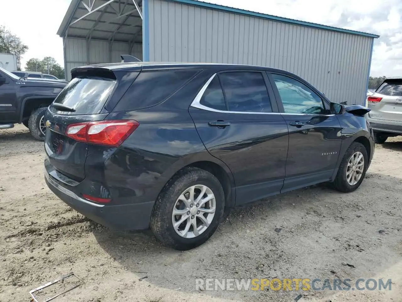 3 Photograph of a damaged car 2GNAXJEV7M6135684 CHEVROLET EQUINOX 2021