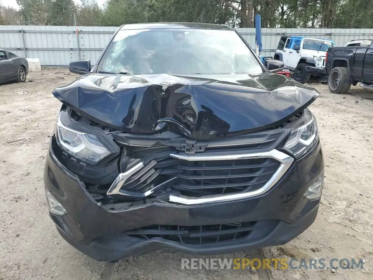 5 Photograph of a damaged car 2GNAXJEV7M6135684 CHEVROLET EQUINOX 2021