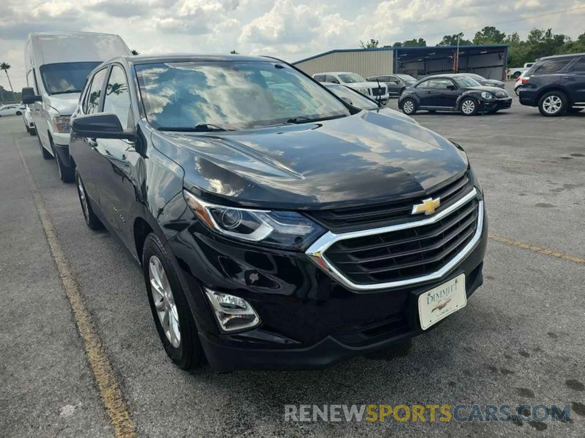 8 Photograph of a damaged car 2GNAXJEV8M6103875 CHEVROLET EQUINOX 2021