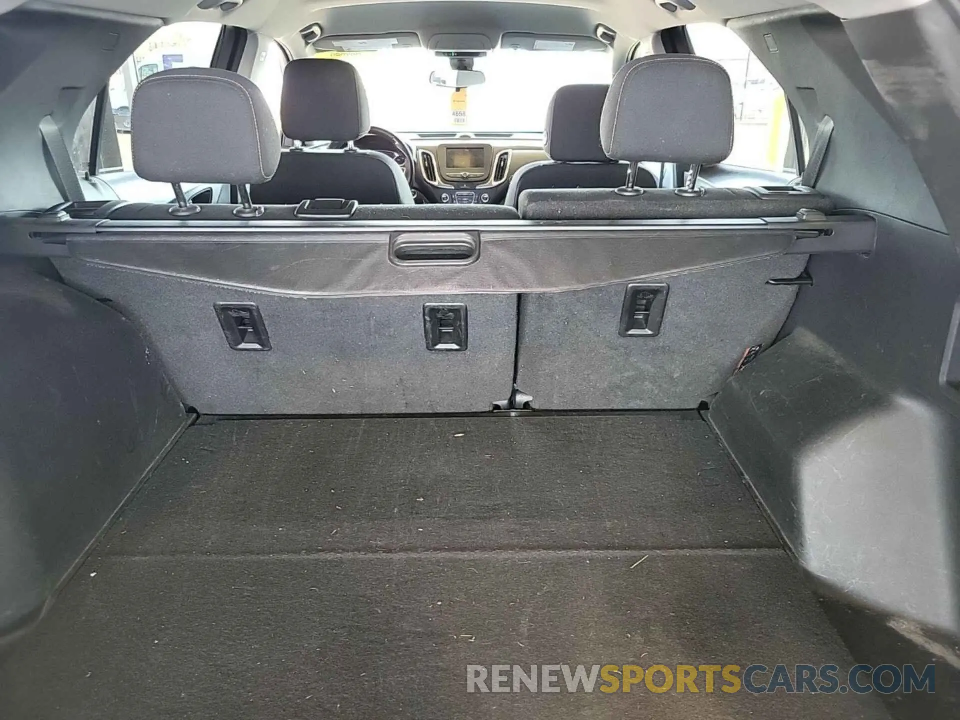 1 Photograph of a damaged car 2GNAXJEV9M6104226 CHEVROLET EQUINOX 2021