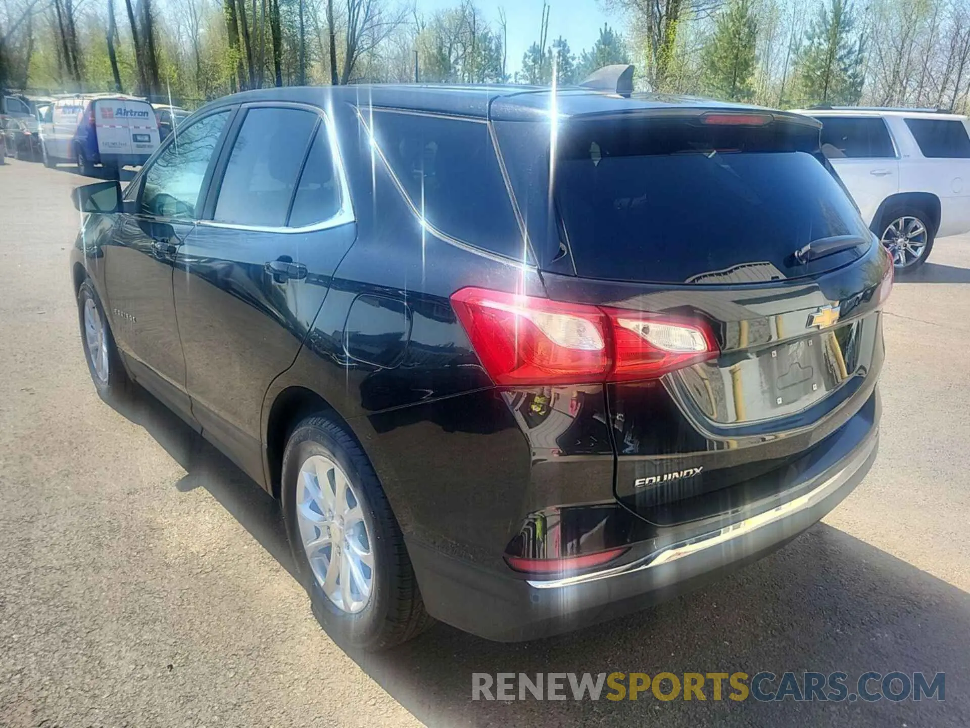 25 Photograph of a damaged car 2GNAXJEV9M6104226 CHEVROLET EQUINOX 2021