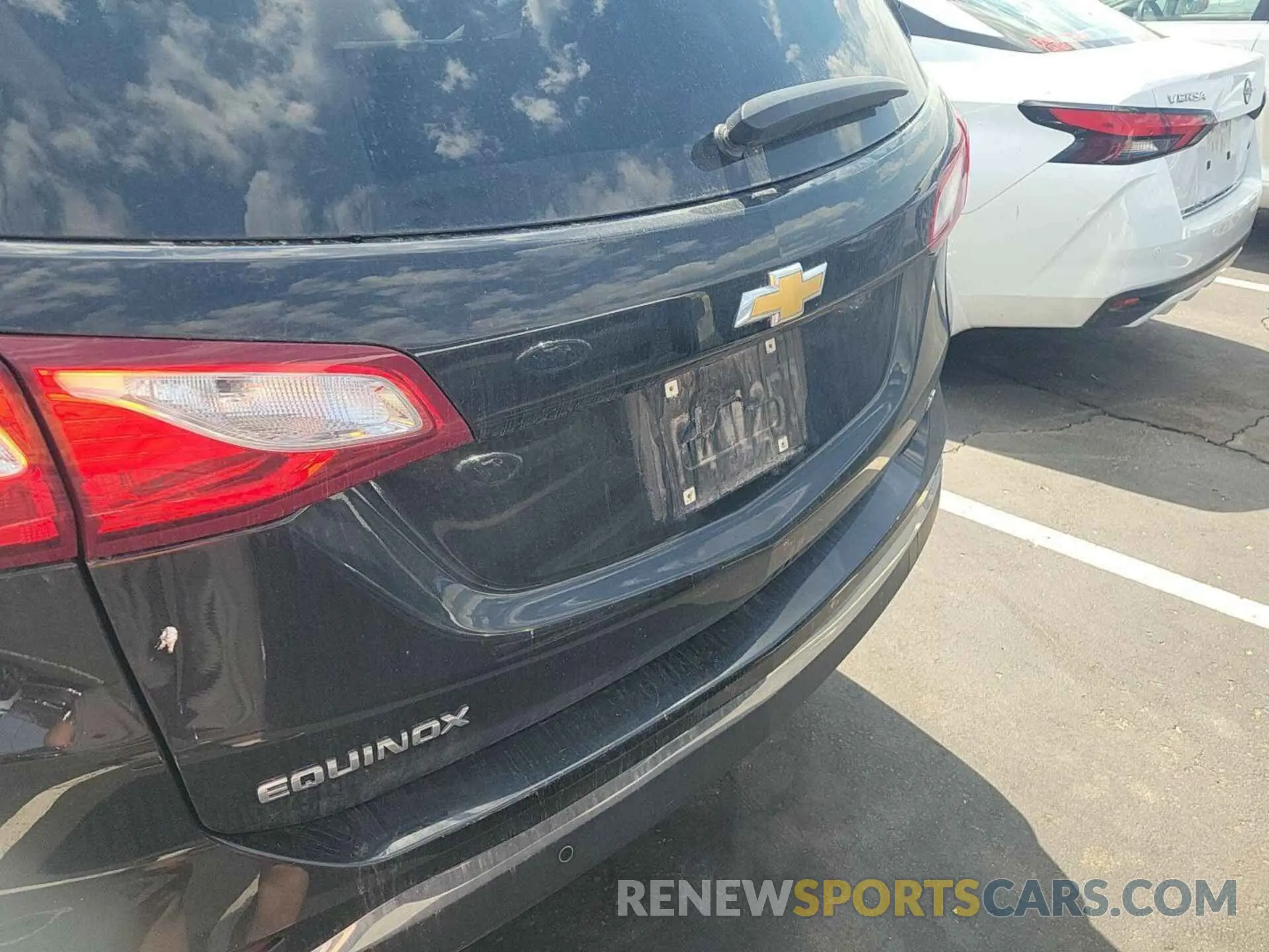 33 Photograph of a damaged car 2GNAXJEV9M6107577 CHEVROLET EQUINOX 2021