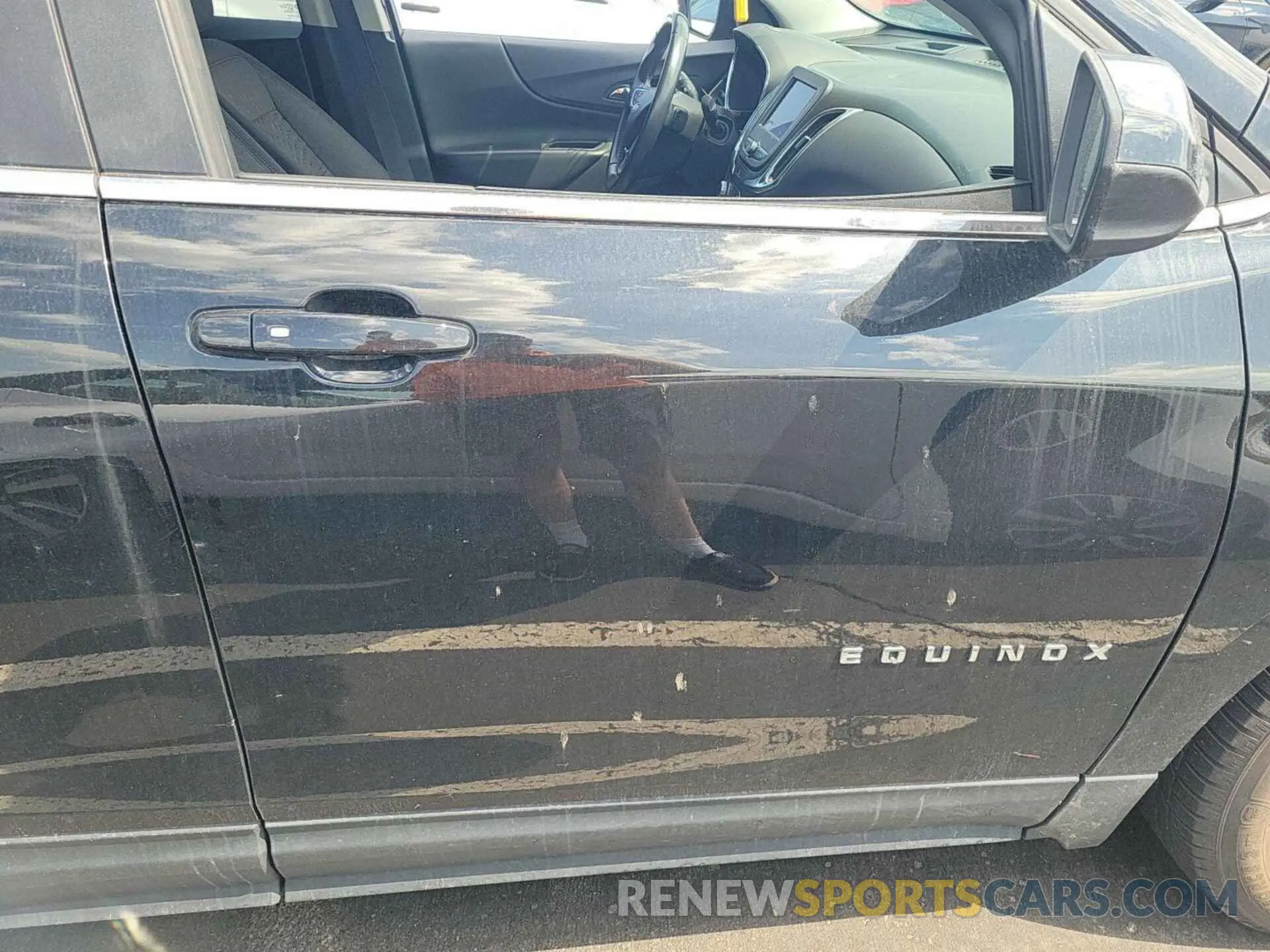 9 Photograph of a damaged car 2GNAXJEV9M6107577 CHEVROLET EQUINOX 2021