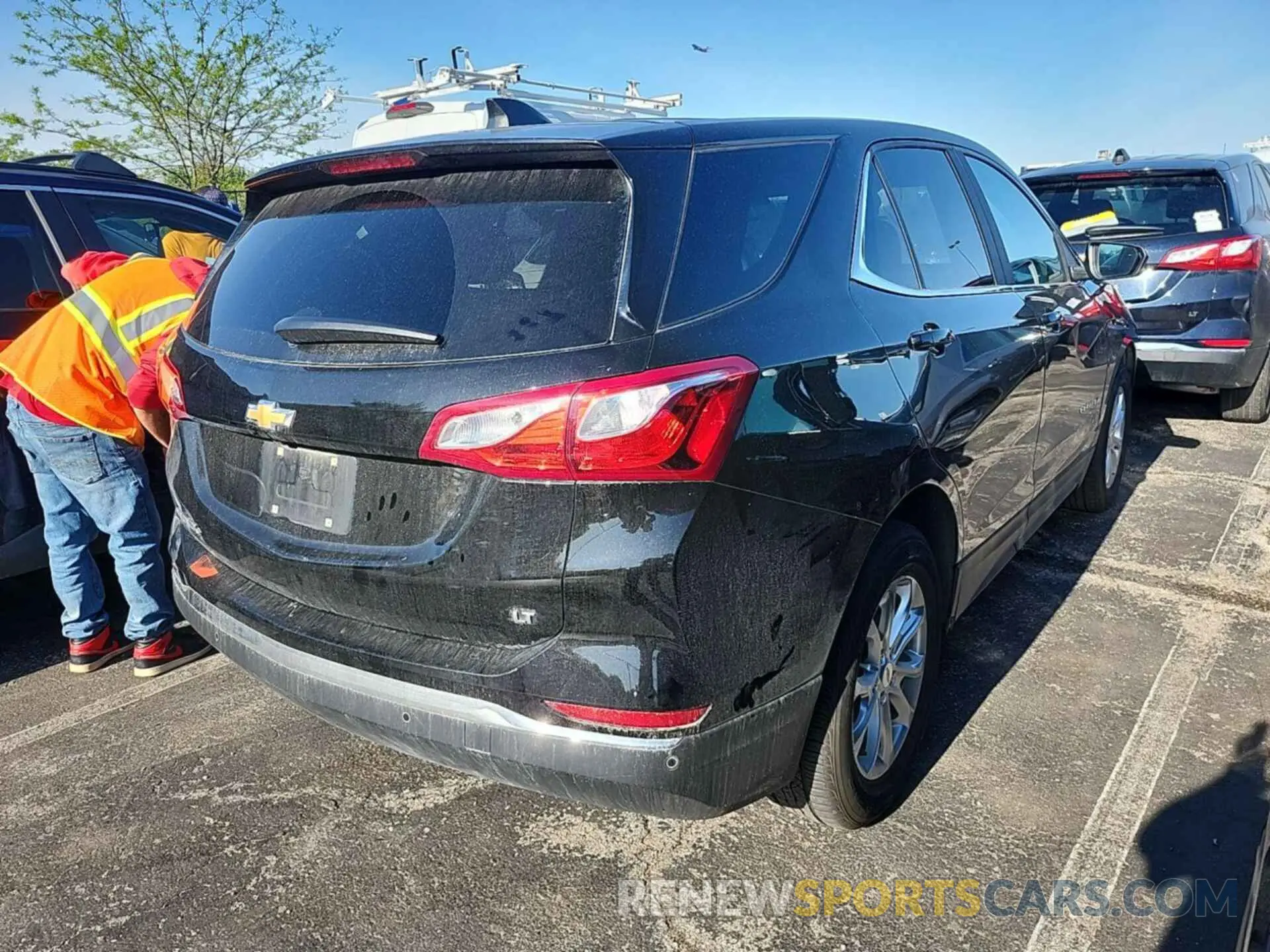 1 Photograph of a damaged car 2GNAXJEVXM6106910 CHEVROLET EQUINOX 2021