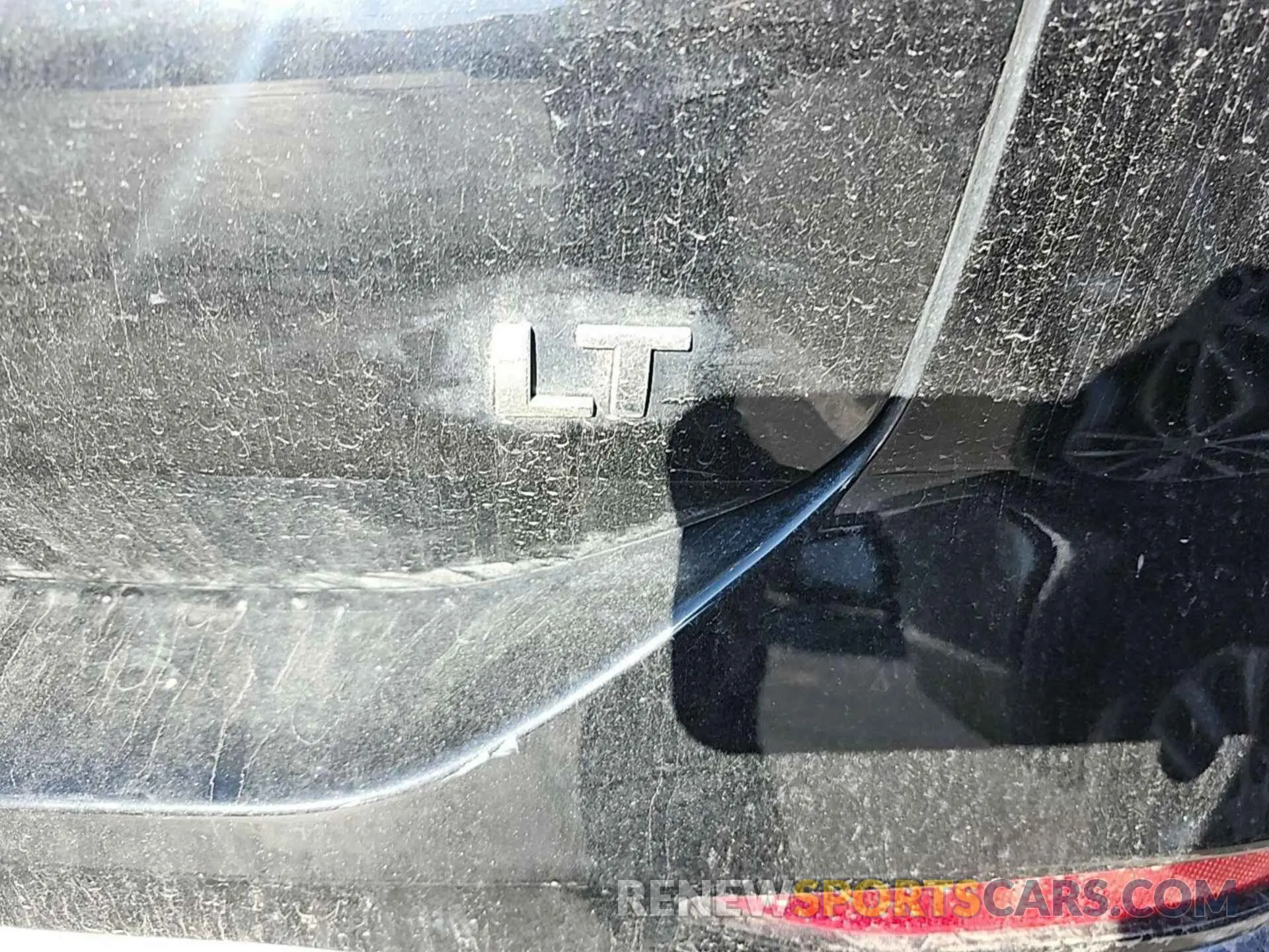 11 Photograph of a damaged car 2GNAXJEVXM6106910 CHEVROLET EQUINOX 2021