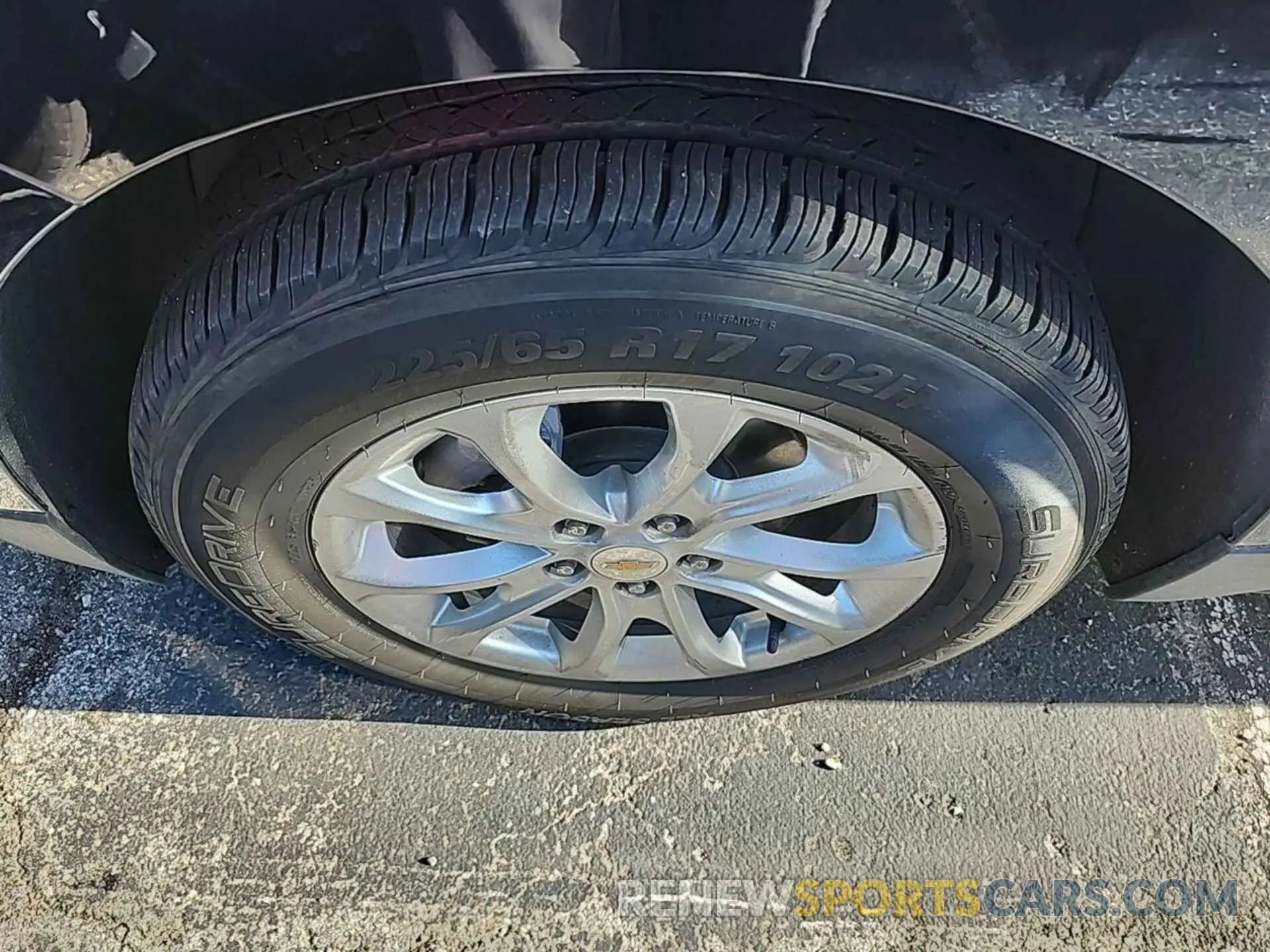 12 Photograph of a damaged car 2GNAXJEVXM6106910 CHEVROLET EQUINOX 2021