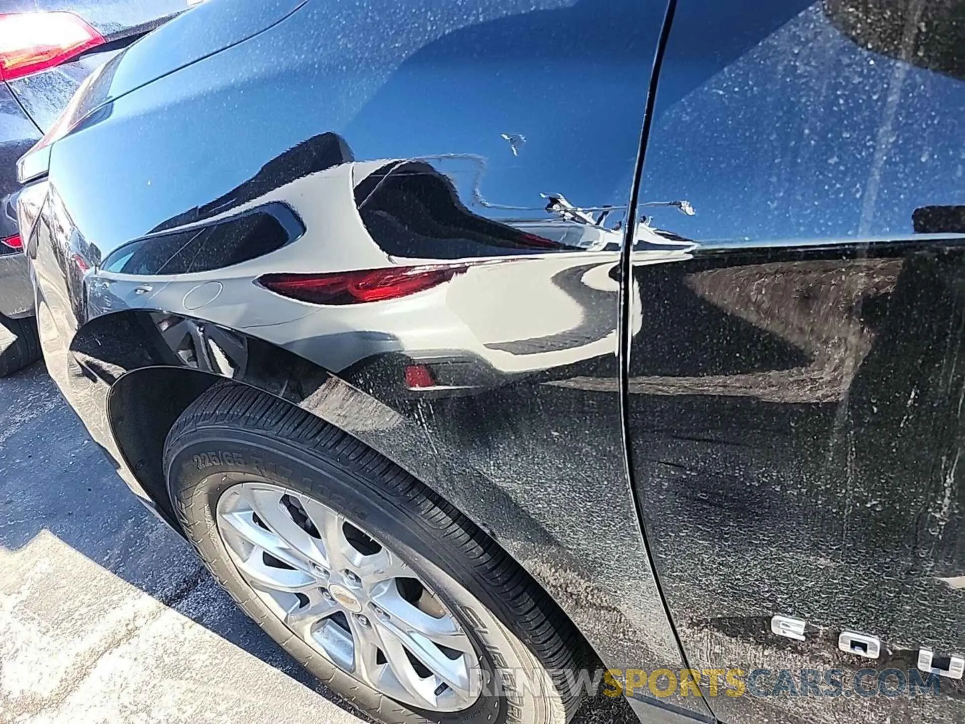14 Photograph of a damaged car 2GNAXJEVXM6106910 CHEVROLET EQUINOX 2021
