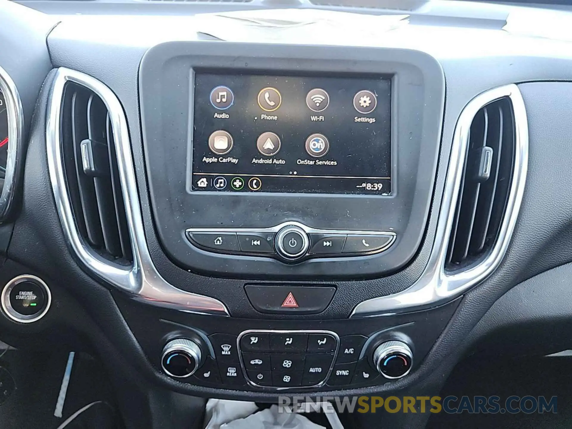 8 Photograph of a damaged car 2GNAXJEVXM6106910 CHEVROLET EQUINOX 2021