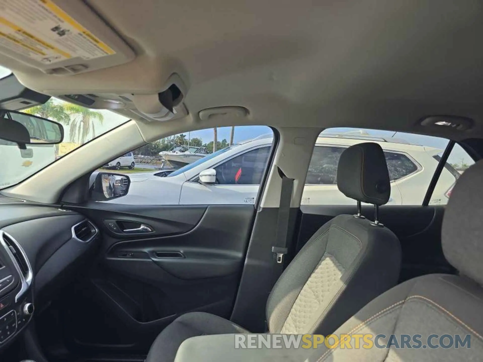 11 Photograph of a damaged car 2GNAXJEVXM6160210 CHEVROLET EQUINOX 2021