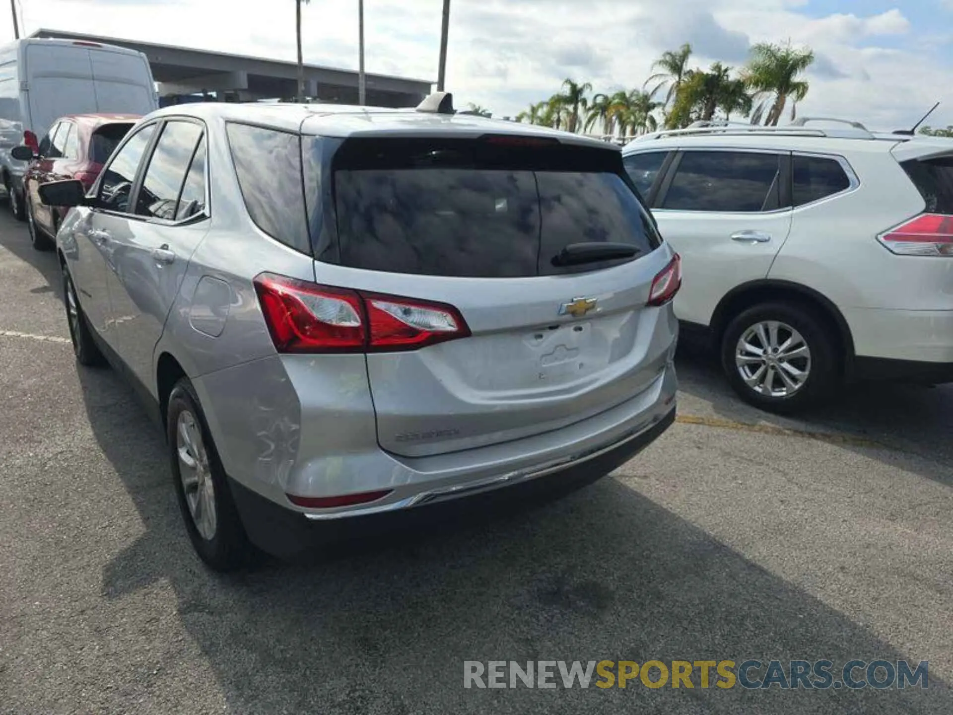 13 Photograph of a damaged car 2GNAXJEVXM6160210 CHEVROLET EQUINOX 2021