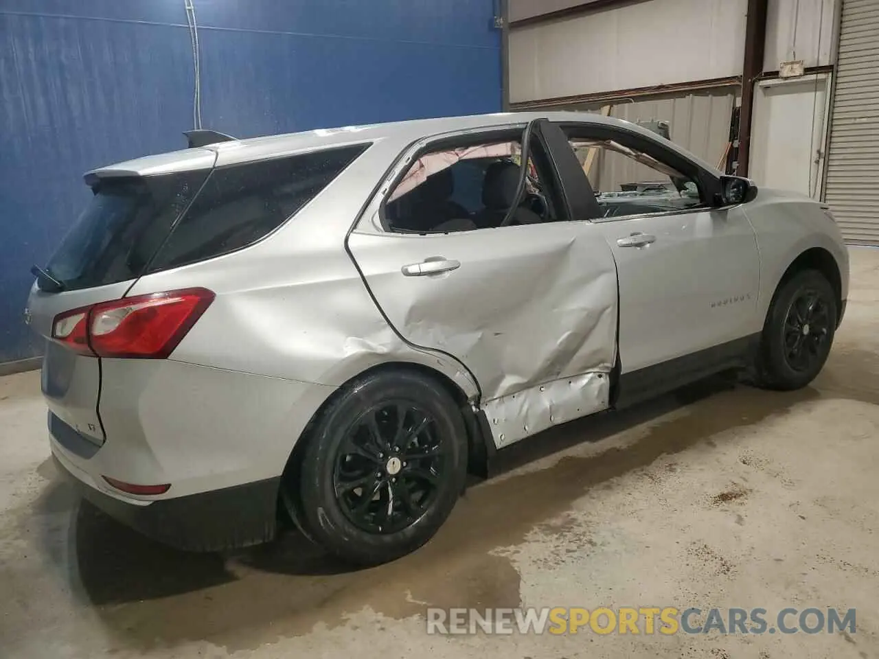3 Photograph of a damaged car 2GNAXKEV0M6105352 CHEVROLET EQUINOX 2021