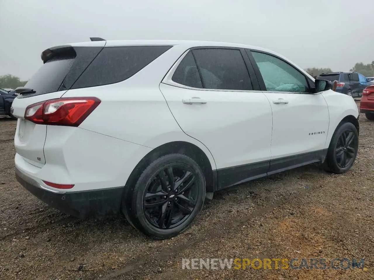 3 Photograph of a damaged car 2GNAXKEV0M6119137 CHEVROLET EQUINOX 2021