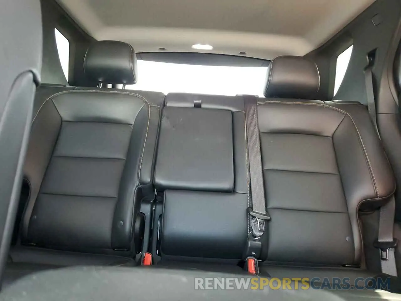 10 Photograph of a damaged car 2GNAXKEV0M6128405 CHEVROLET EQUINOX 2021