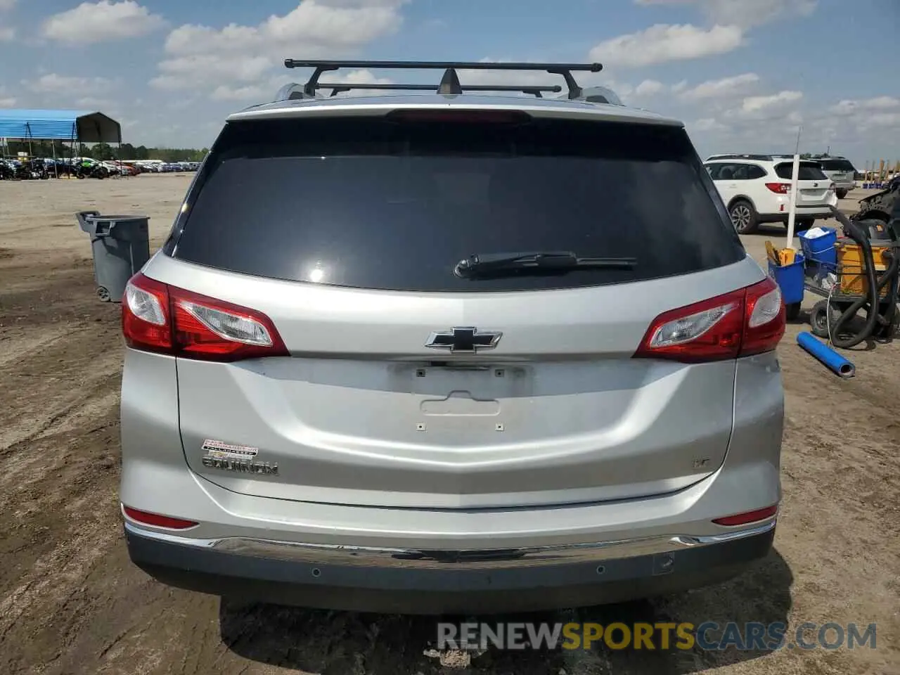 6 Photograph of a damaged car 2GNAXKEV0M6128405 CHEVROLET EQUINOX 2021