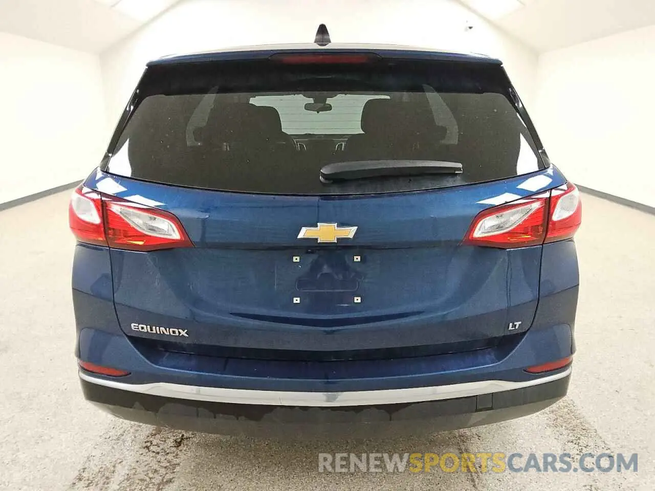 6 Photograph of a damaged car 2GNAXKEV0M6150680 CHEVROLET EQUINOX 2021