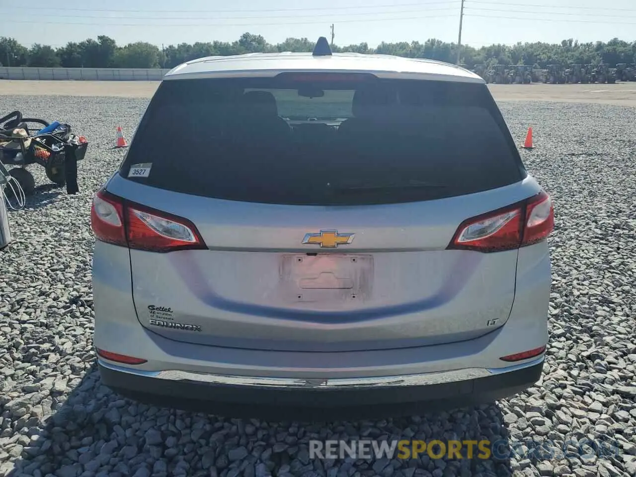 6 Photograph of a damaged car 2GNAXKEV1M6101312 CHEVROLET EQUINOX 2021