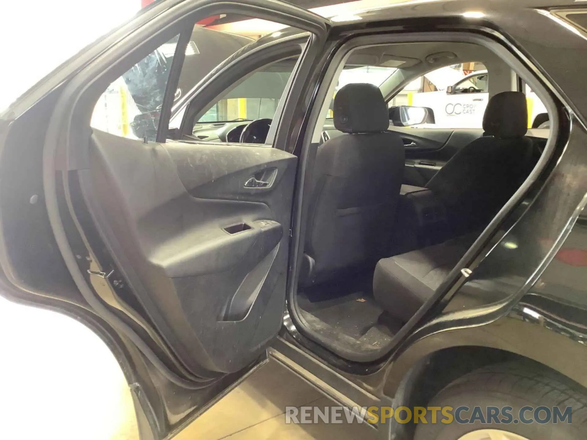 15 Photograph of a damaged car 2GNAXKEV1M6123908 CHEVROLET EQUINOX 2021