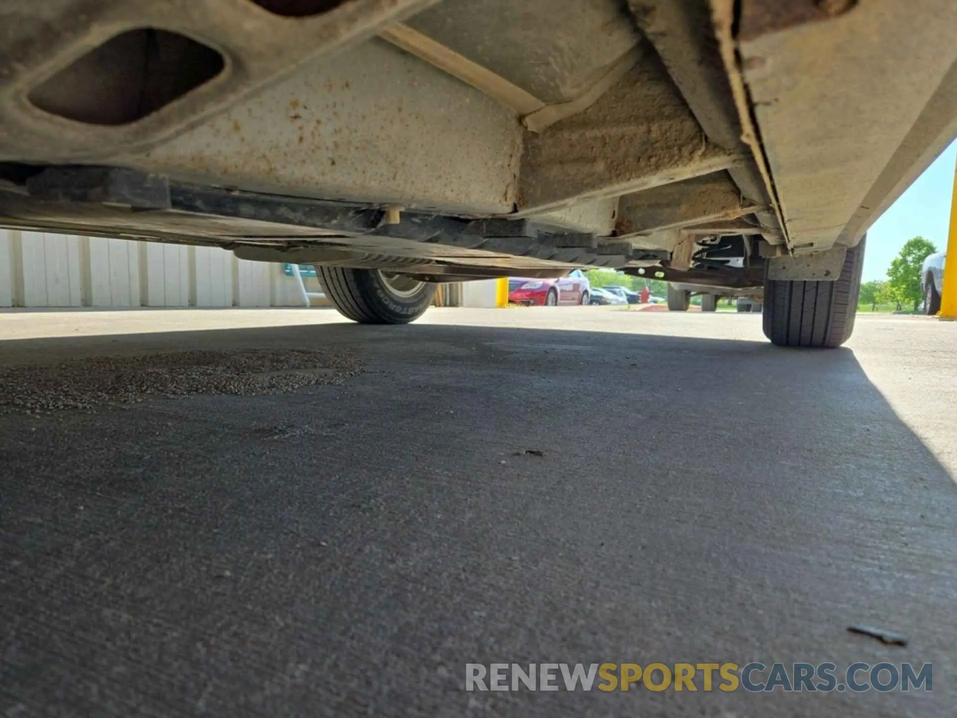 28 Photograph of a damaged car 2GNAXKEV1M6141390 CHEVROLET EQUINOX 2021