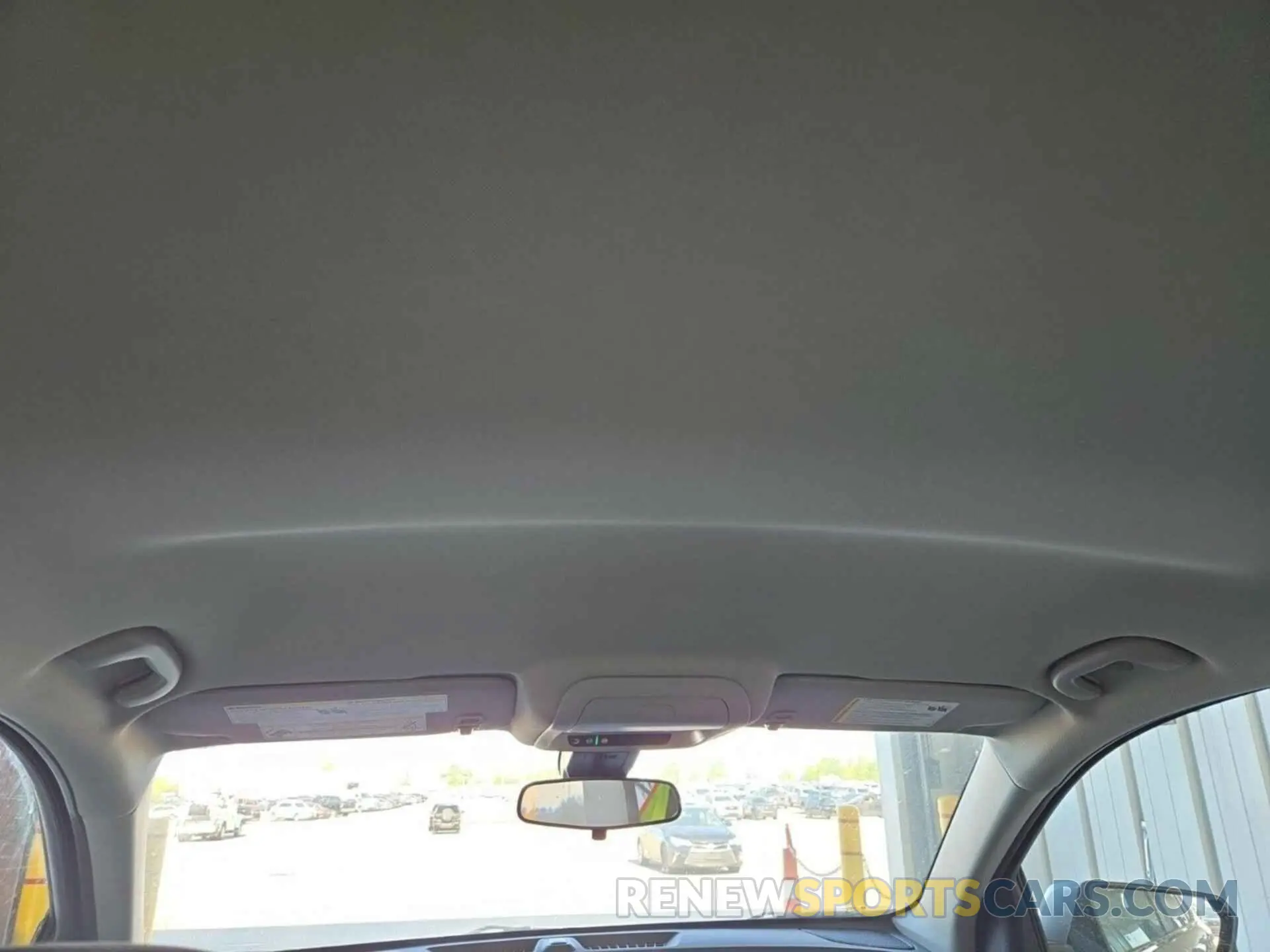 4 Photograph of a damaged car 2GNAXKEV1M6141390 CHEVROLET EQUINOX 2021