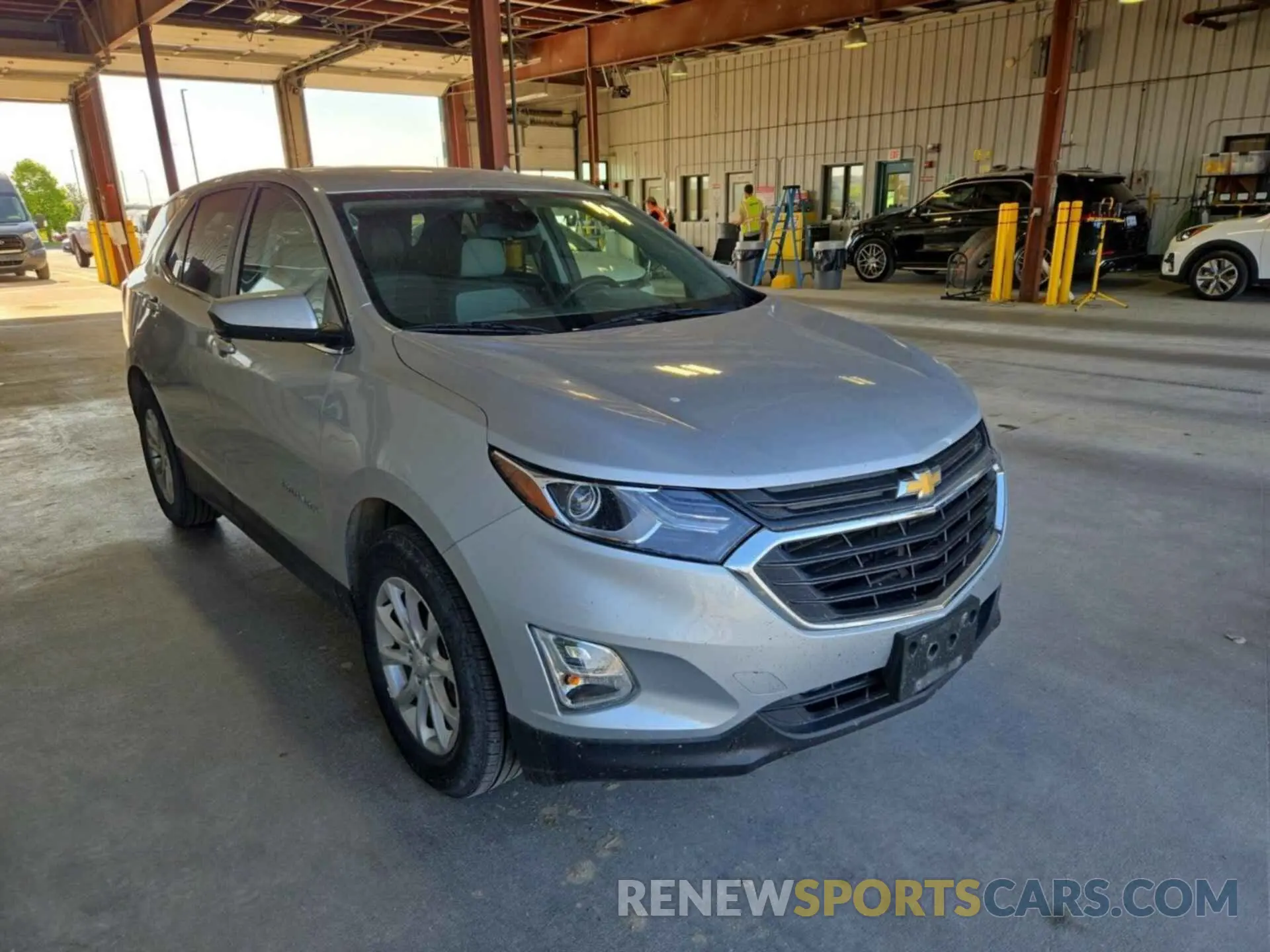 7 Photograph of a damaged car 2GNAXKEV1M6141390 CHEVROLET EQUINOX 2021