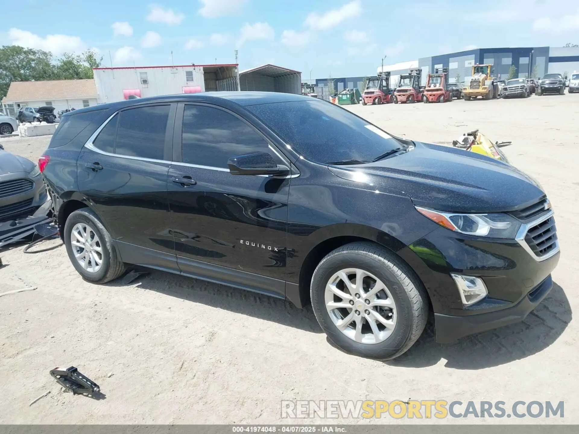 13 Photograph of a damaged car 2GNAXKEV1M6159310 CHEVROLET EQUINOX 2021
