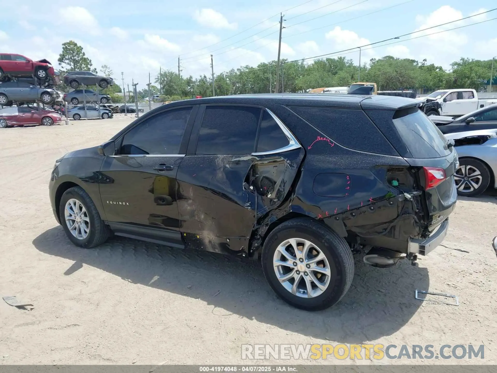 14 Photograph of a damaged car 2GNAXKEV1M6159310 CHEVROLET EQUINOX 2021