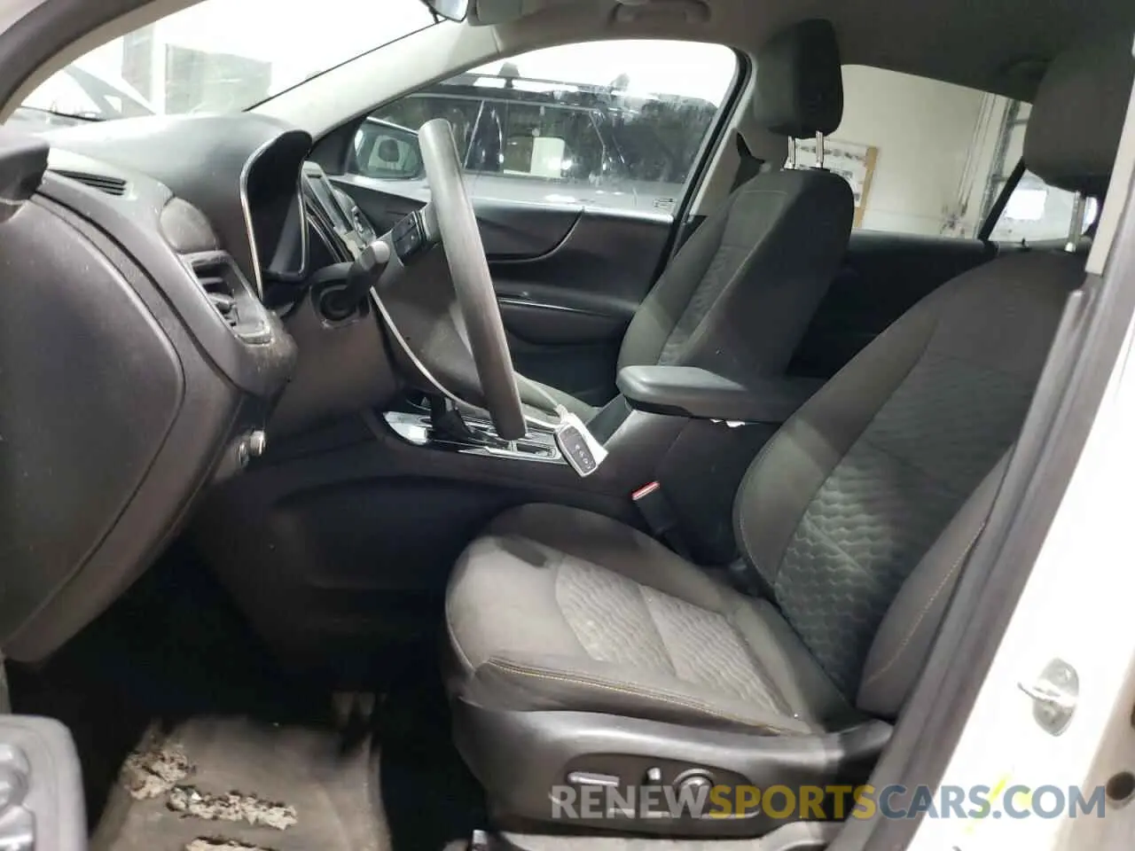 7 Photograph of a damaged car 2GNAXKEV2M6111086 CHEVROLET EQUINOX 2021