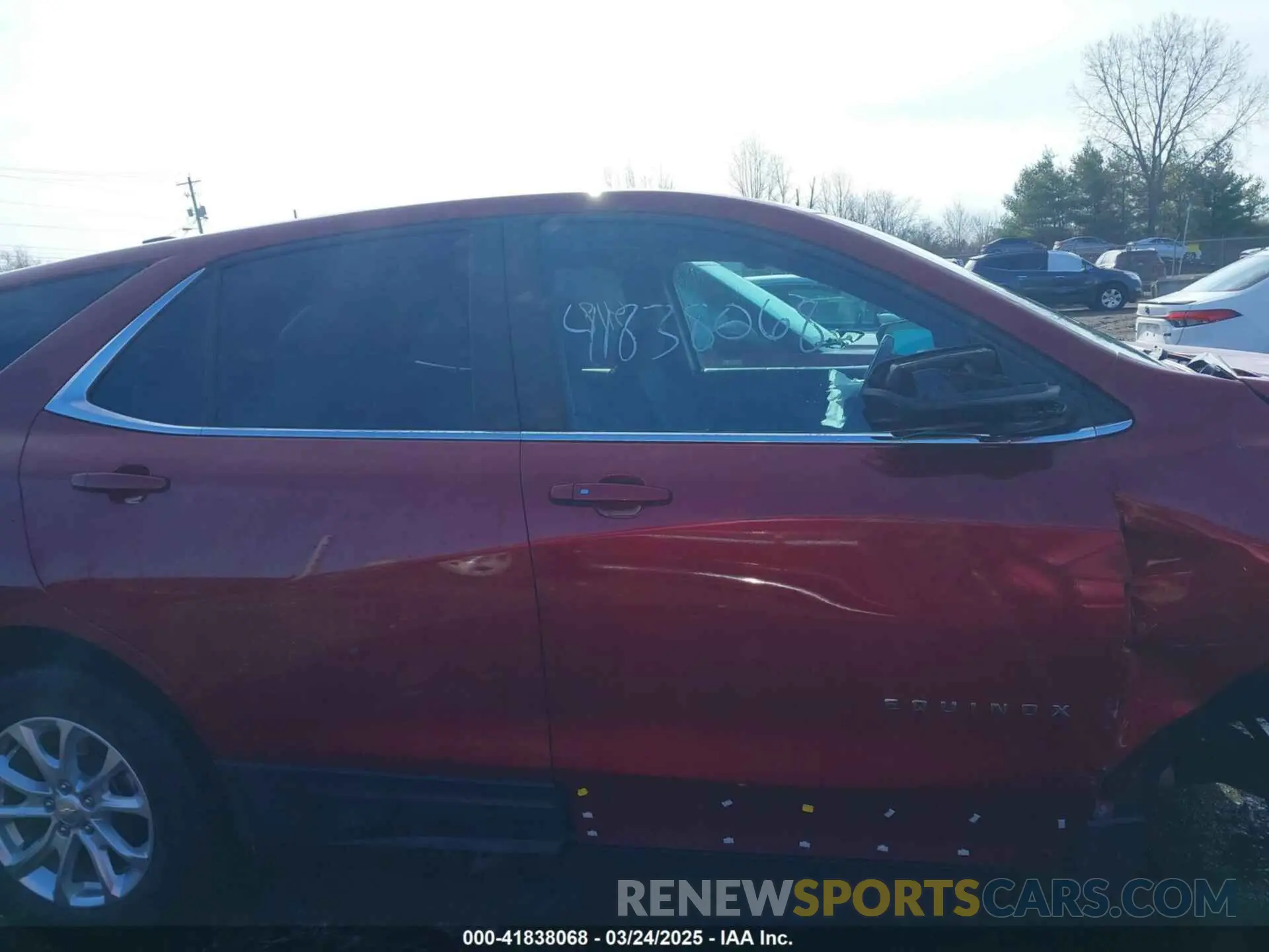 14 Photograph of a damaged car 2GNAXKEV2M6132472 CHEVROLET EQUINOX 2021