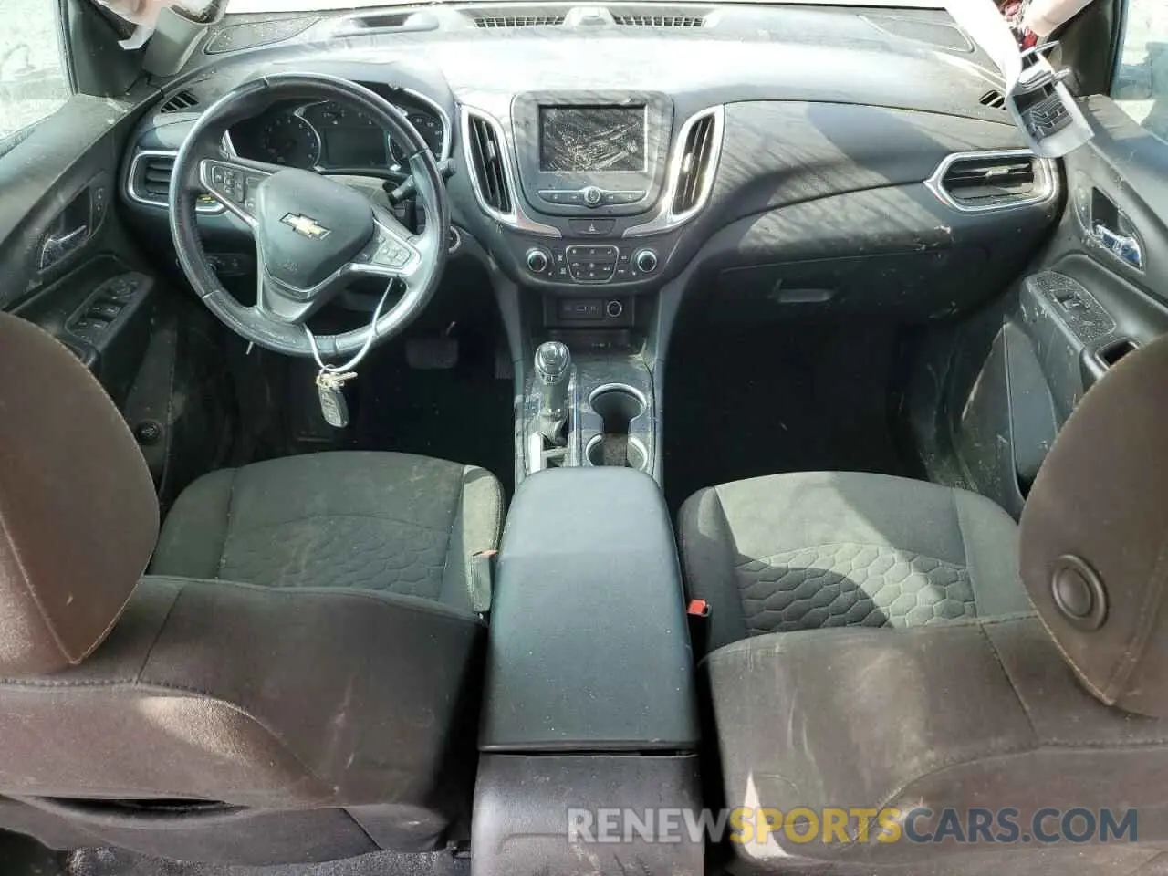 8 Photograph of a damaged car 2GNAXKEV2M6147151 CHEVROLET EQUINOX 2021