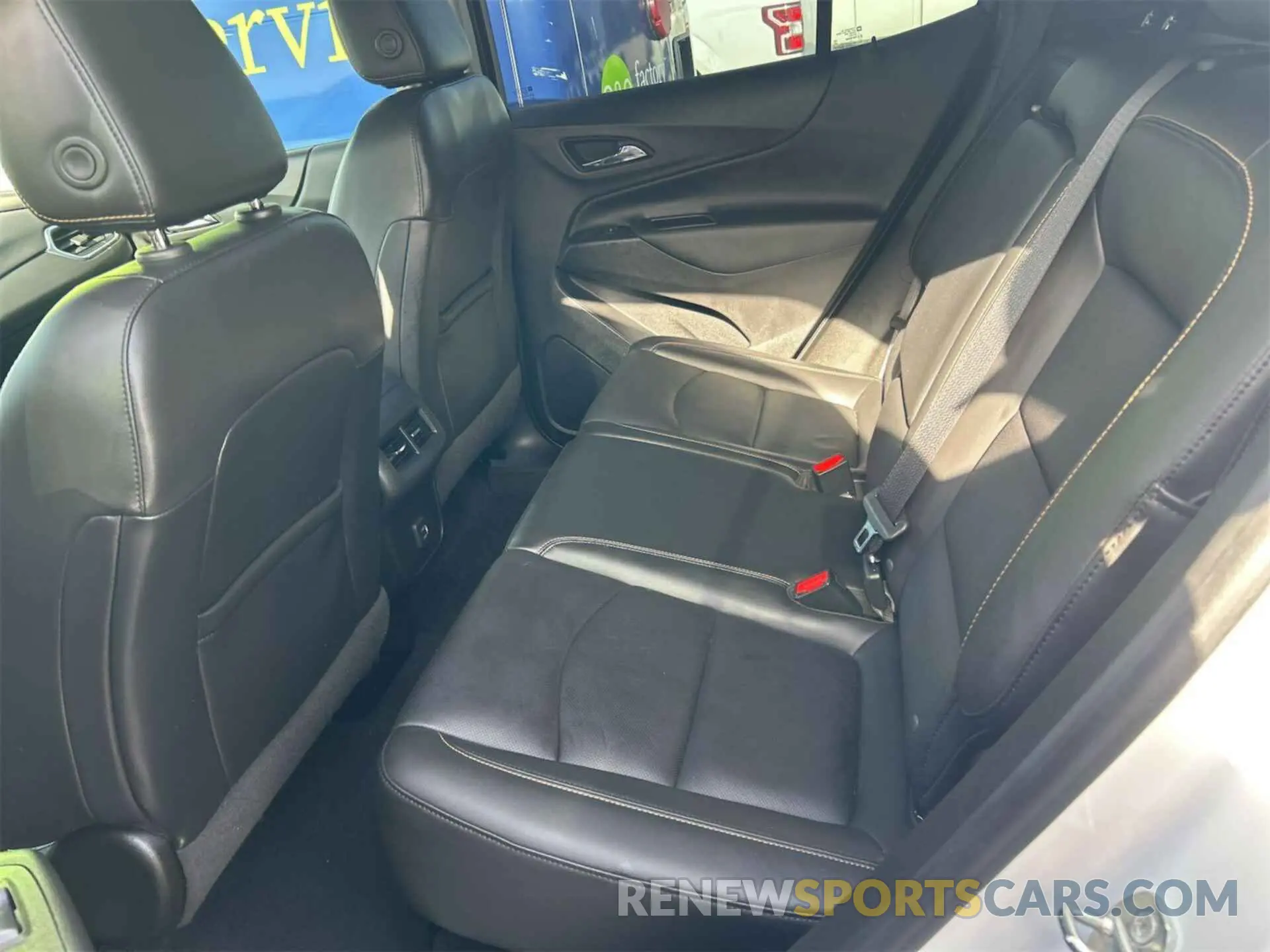 16 Photograph of a damaged car 2GNAXKEV3M6115146 CHEVROLET EQUINOX 2021
