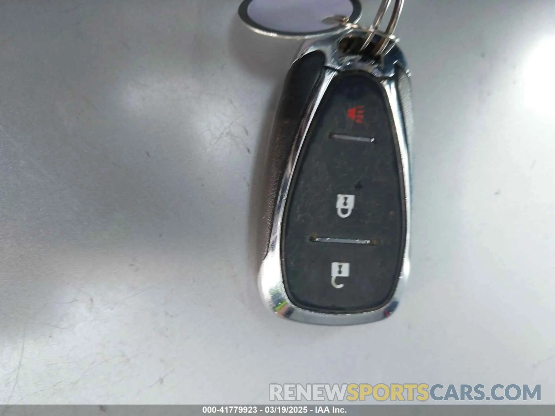11 Photograph of a damaged car 2GNAXKEV3M6129404 CHEVROLET EQUINOX 2021