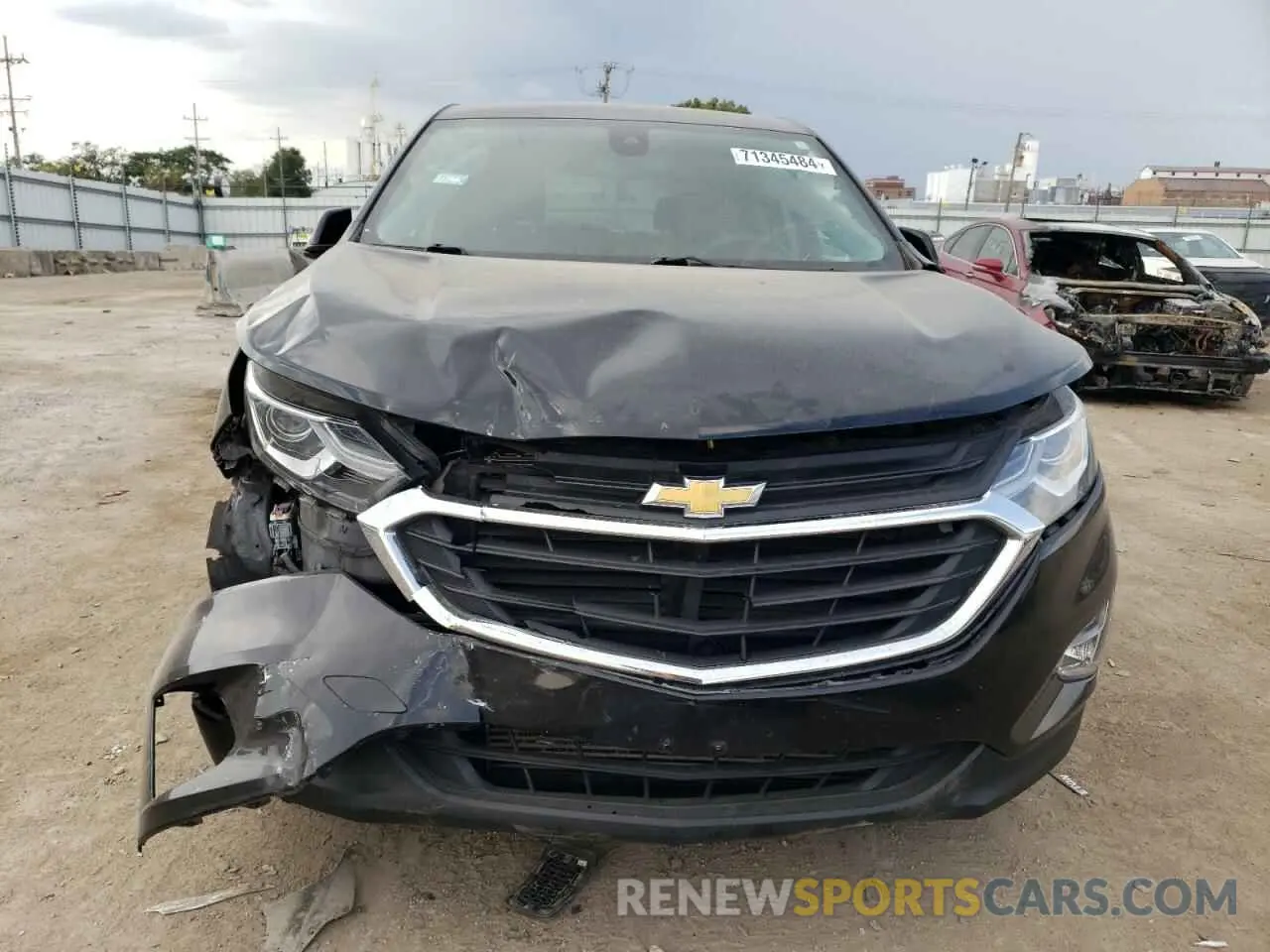 5 Photograph of a damaged car 2GNAXKEV3M6134697 CHEVROLET EQUINOX 2021