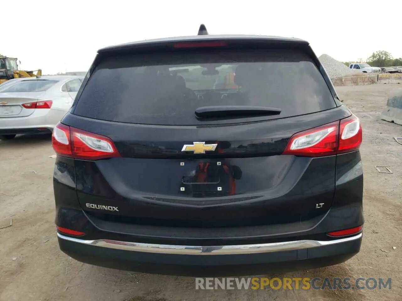 6 Photograph of a damaged car 2GNAXKEV3M6134697 CHEVROLET EQUINOX 2021