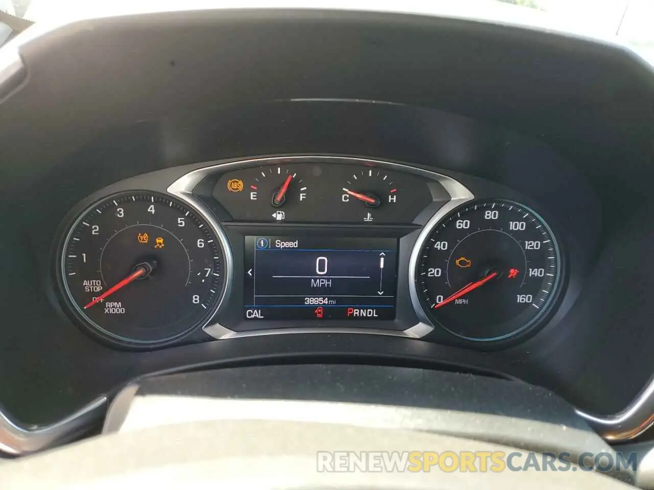 9 Photograph of a damaged car 2GNAXKEV4M6114894 CHEVROLET EQUINOX 2021