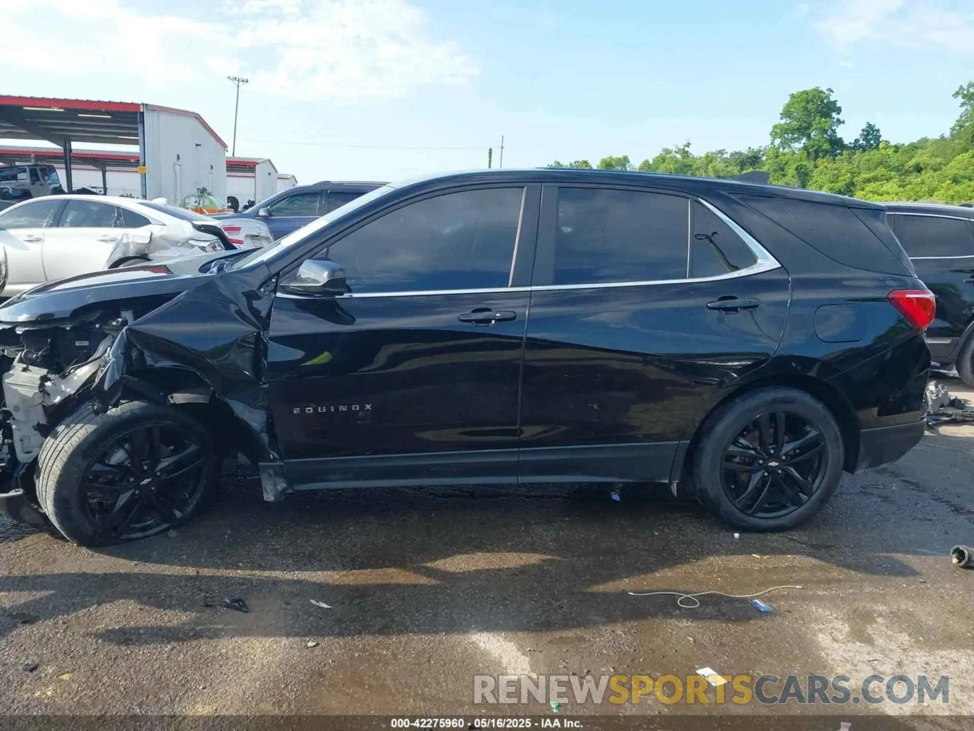 14 Photograph of a damaged car 2GNAXKEV4M6135387 CHEVROLET EQUINOX 2021