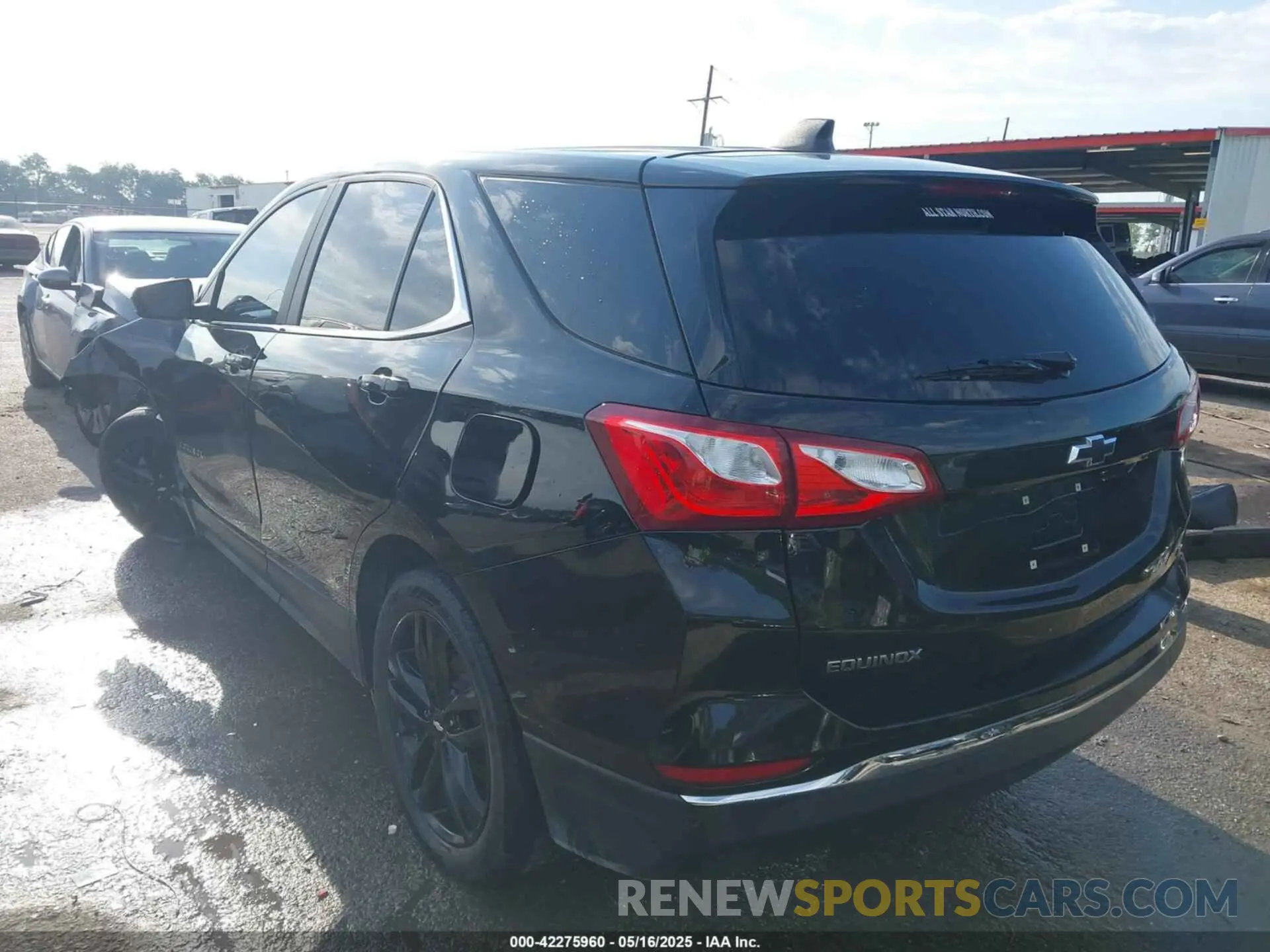 3 Photograph of a damaged car 2GNAXKEV4M6135387 CHEVROLET EQUINOX 2021