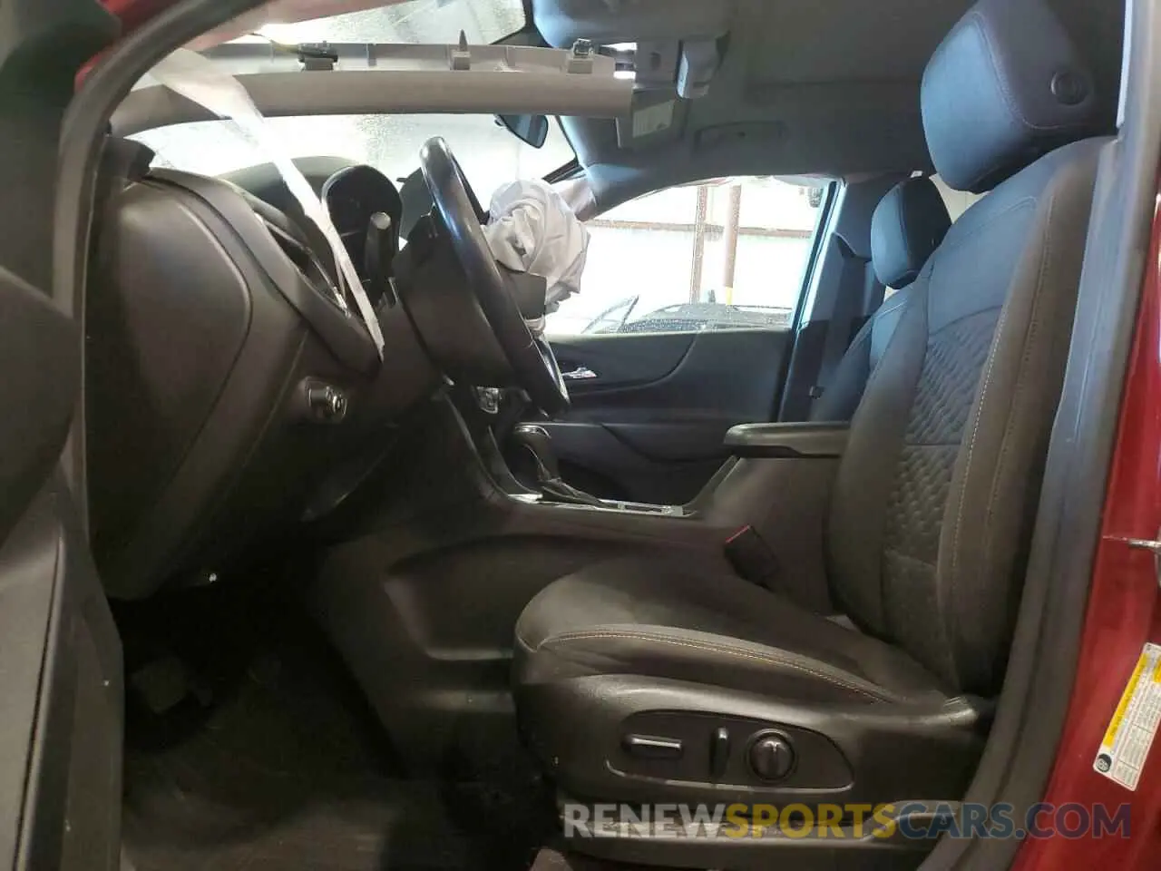 7 Photograph of a damaged car 2GNAXKEV4M6150388 CHEVROLET EQUINOX 2021