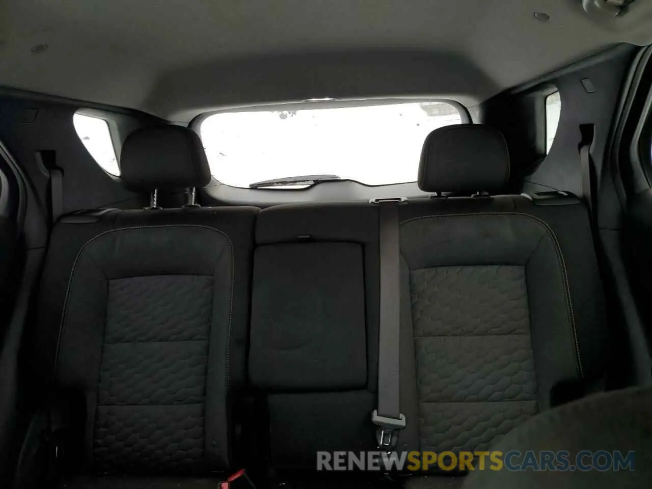 10 Photograph of a damaged car 2GNAXKEV5M6129131 CHEVROLET EQUINOX 2021