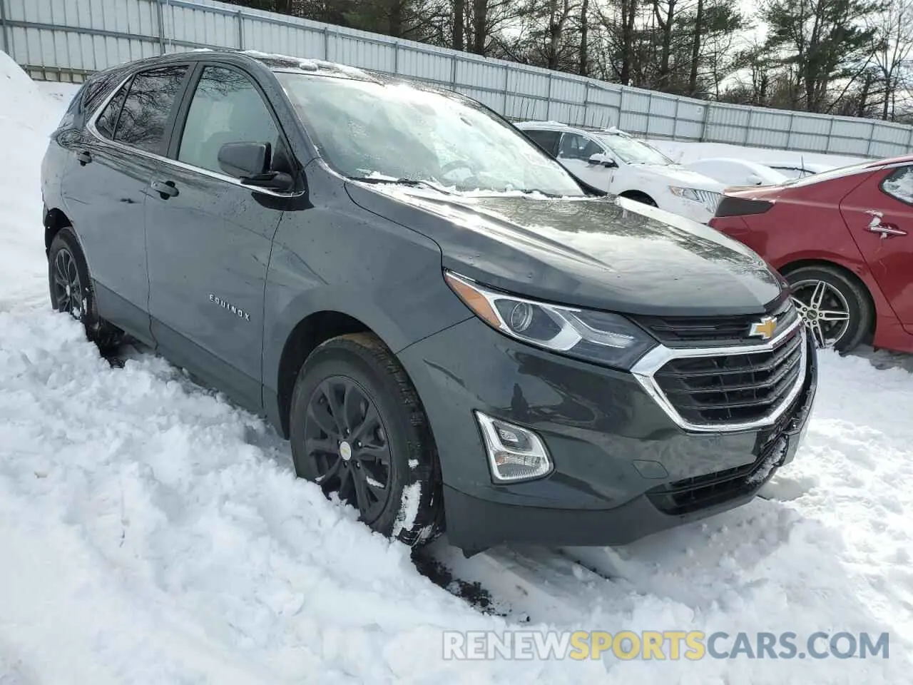 4 Photograph of a damaged car 2GNAXKEV5M6129131 CHEVROLET EQUINOX 2021