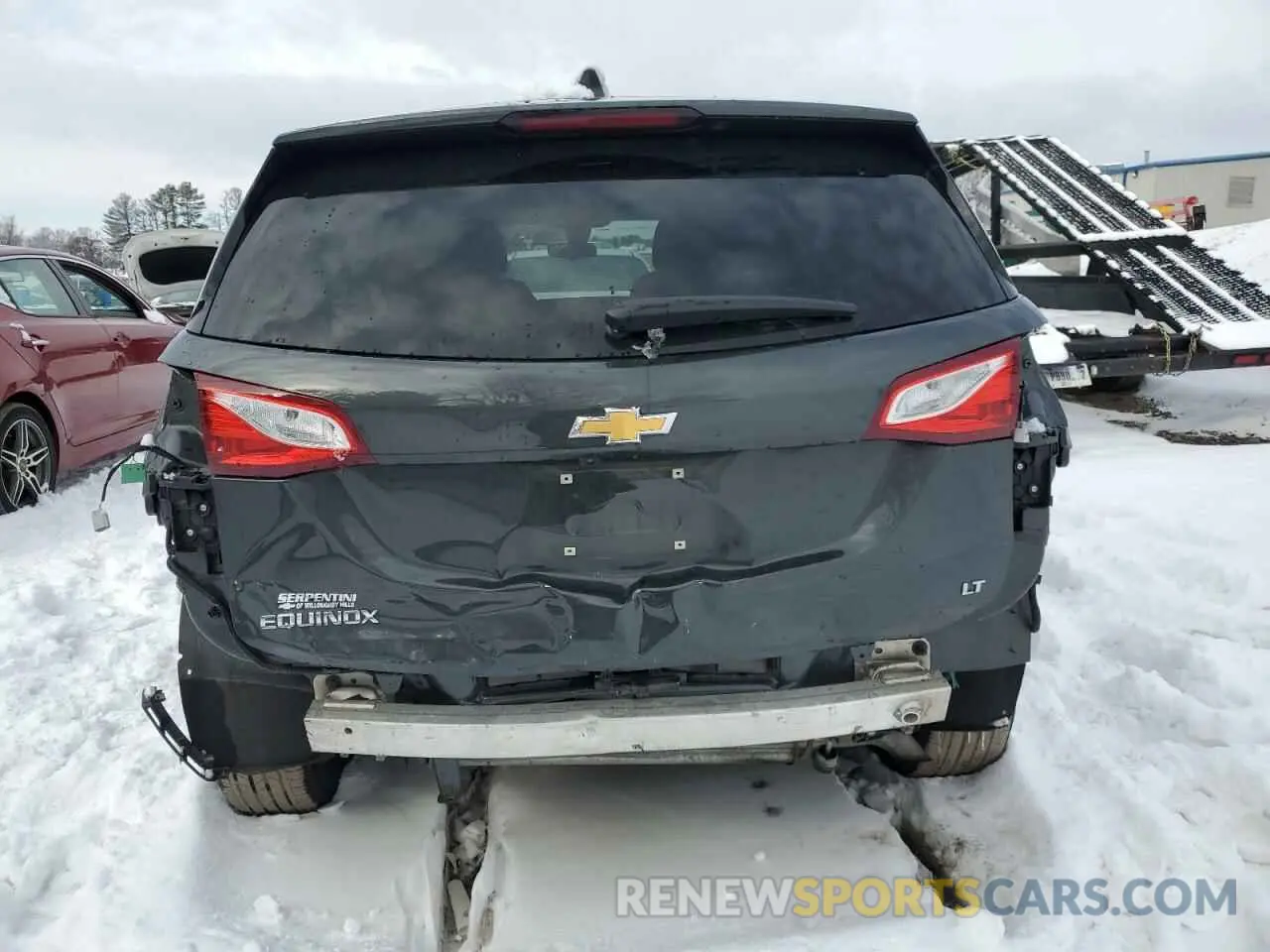 6 Photograph of a damaged car 2GNAXKEV5M6129131 CHEVROLET EQUINOX 2021