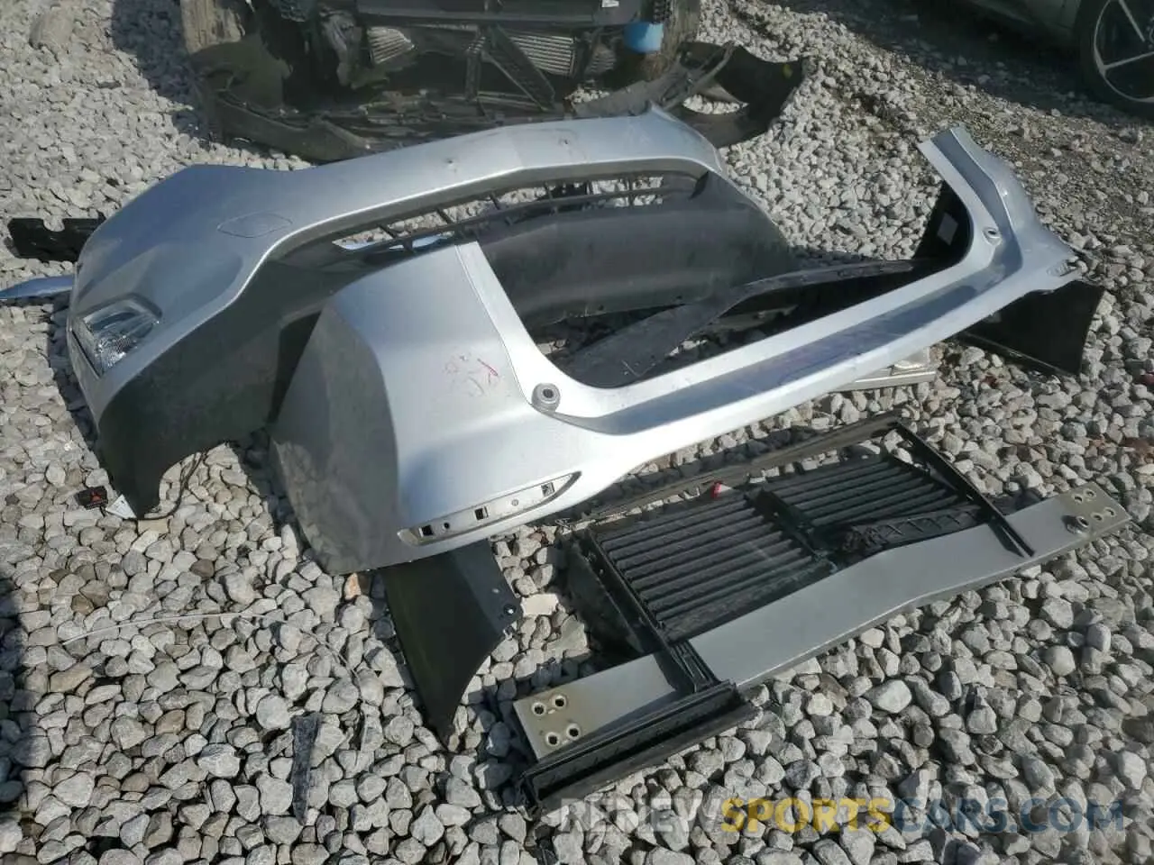 12 Photograph of a damaged car 2GNAXKEV6M6105047 CHEVROLET EQUINOX 2021