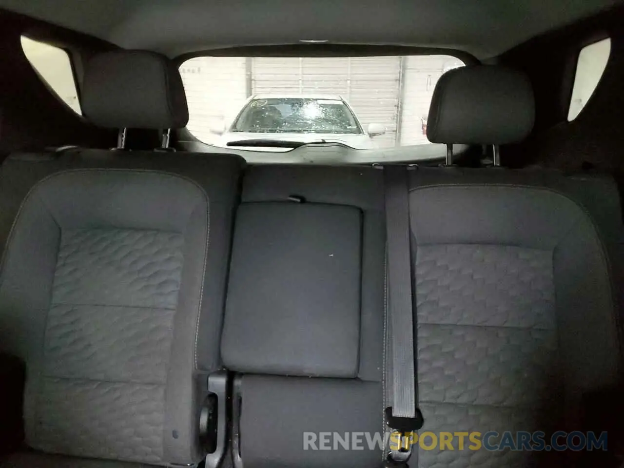 10 Photograph of a damaged car 2GNAXKEV6M6107820 CHEVROLET EQUINOX 2021