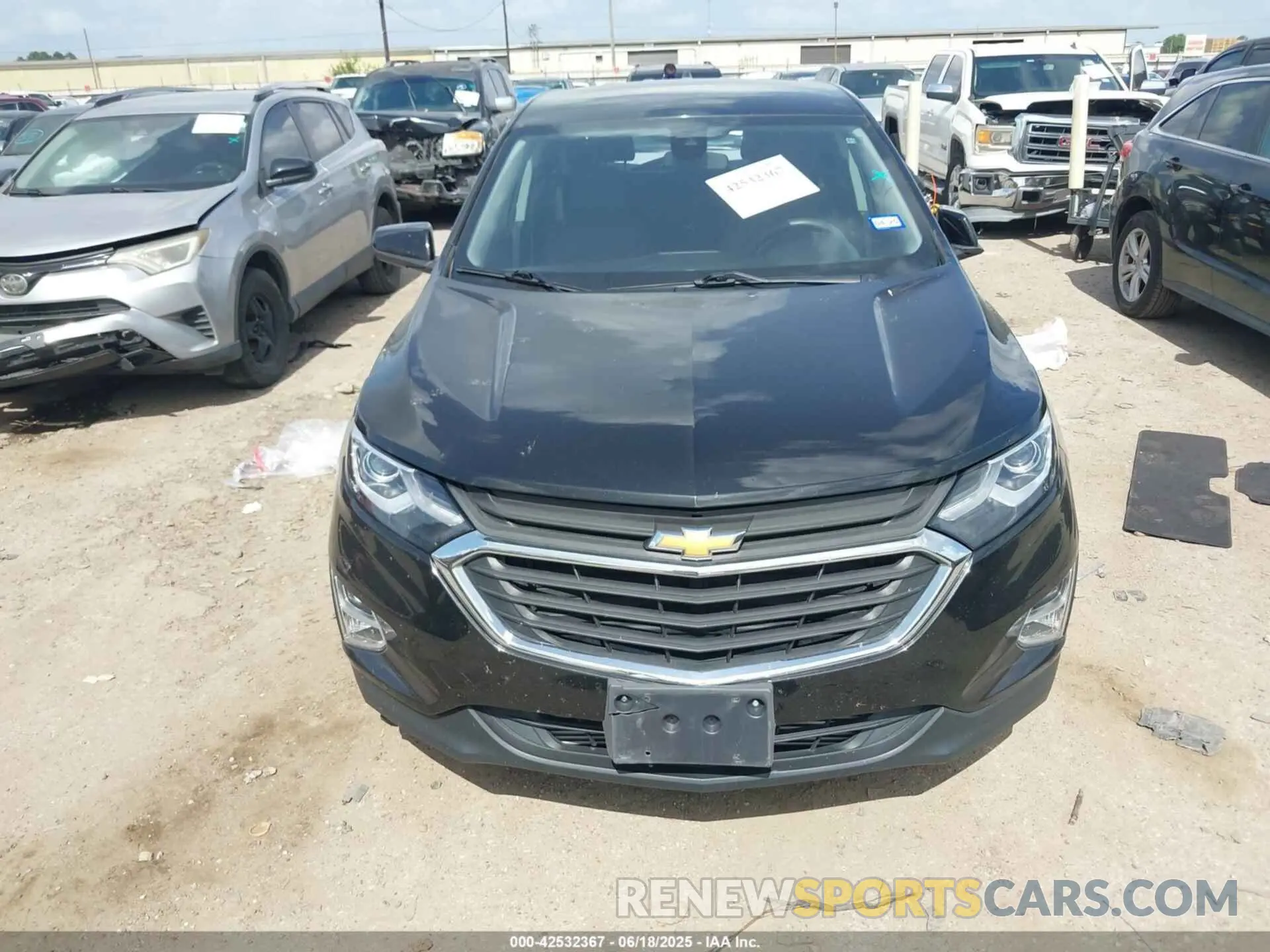 12 Photograph of a damaged car 2GNAXKEV6M6131275 CHEVROLET EQUINOX 2021